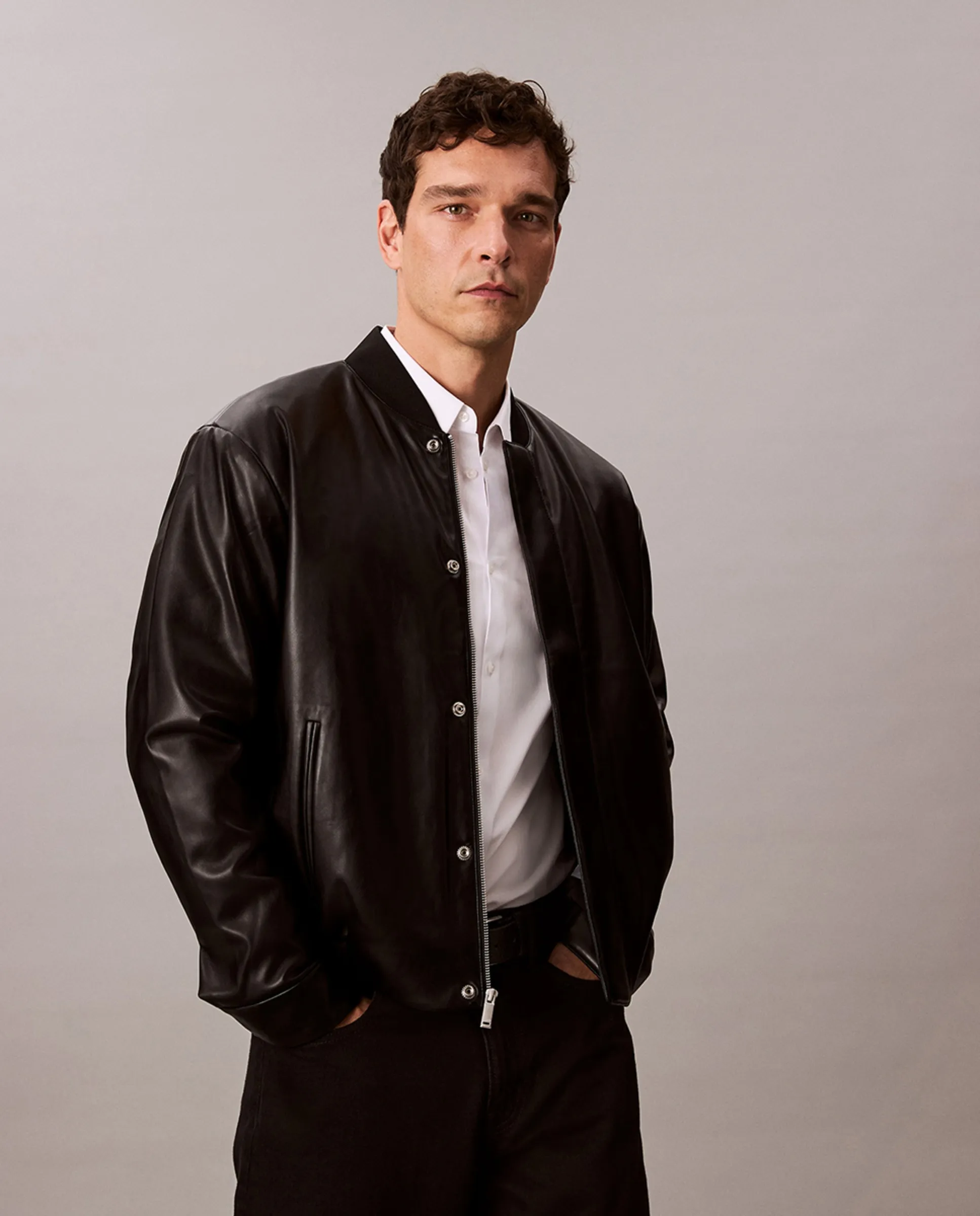 Мужская куртка из искусственной кожи Calvin Klein Jeans, черный
Мужская куртка из искусственной кожи Calvin Klein Jeans, черный