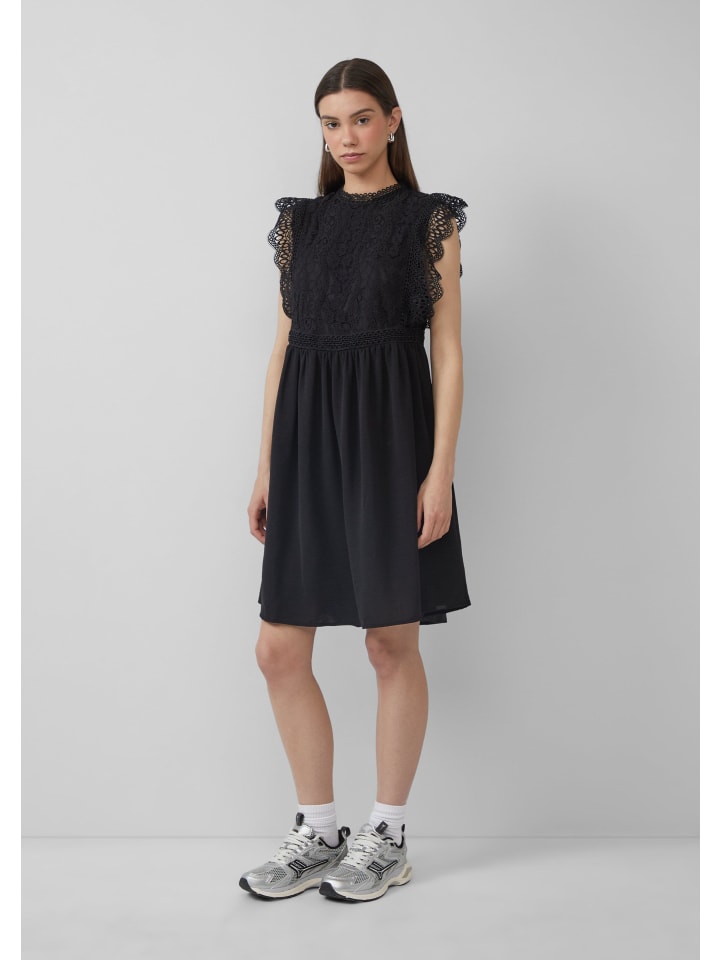 Короткое платье QS, черный
Короткое платье QS, черный