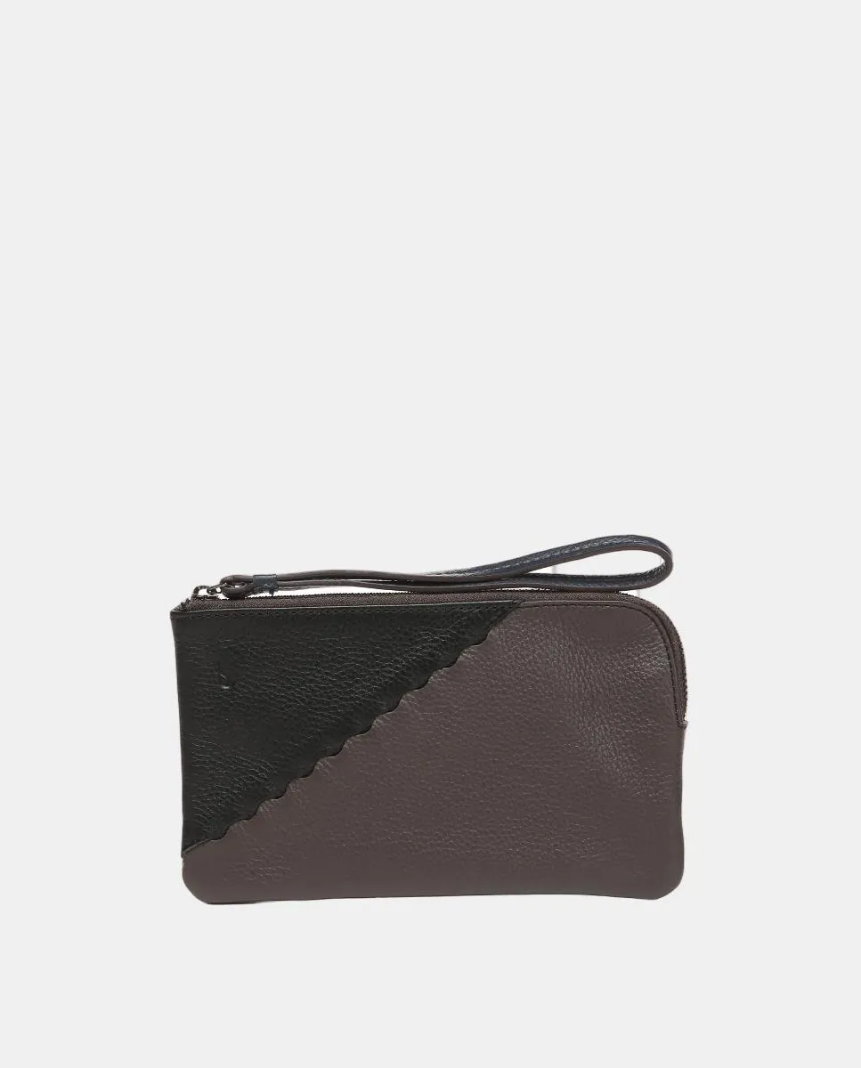 Косметичка Freedom из двухцветной кожи Abbacino
Косметичка Freedom из двухцветной кожи Abbacino