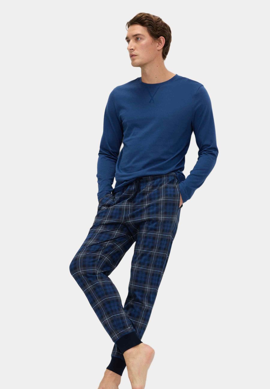 Пижамный комплект Marks & Spencer CHECKED SET, Blue Mix/Mottled Blue
Пижамный комплект Marks & Spencer CHECKED SET, Blue Mix/Mottled Blue