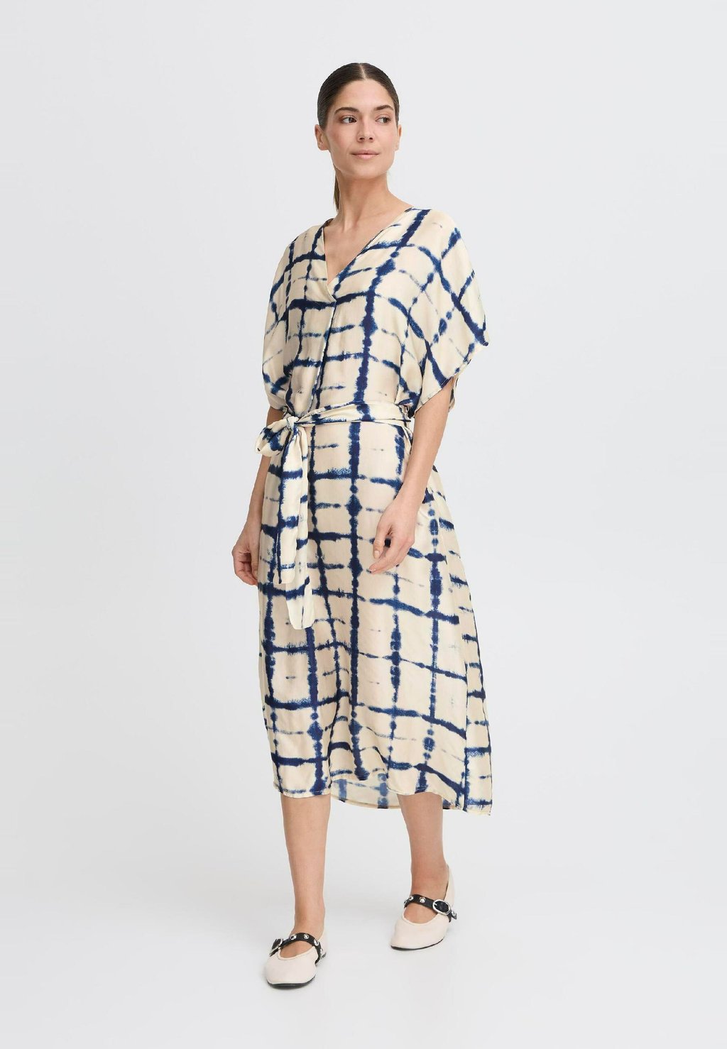 Повседневное платье PZELANI PULZ, белый
Повседневное платье PZELANI PULZ, белый