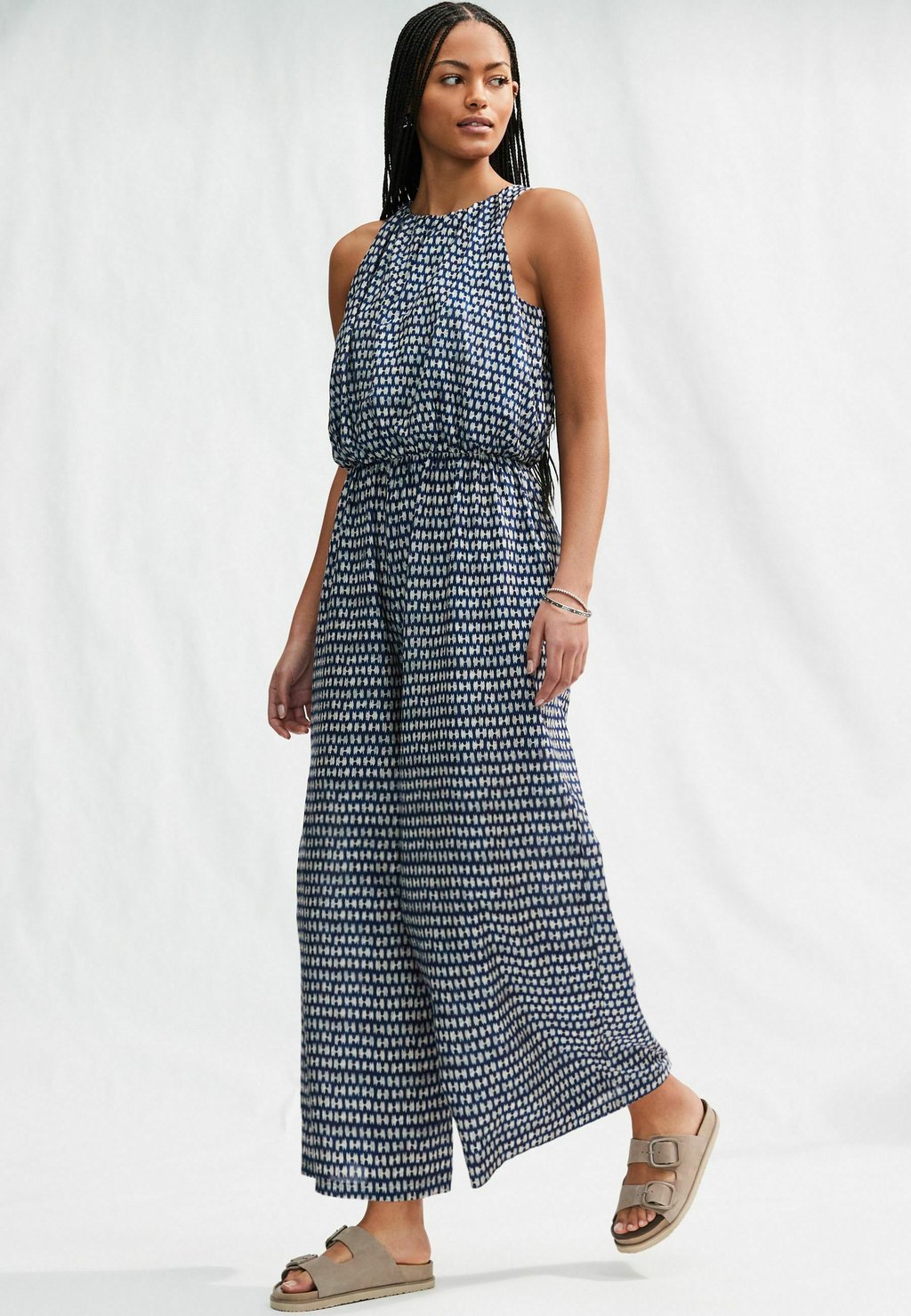 Комбинезон SLEEVELESS WIDE Next, синий
Комбинезон SLEEVELESS WIDE Next, синий