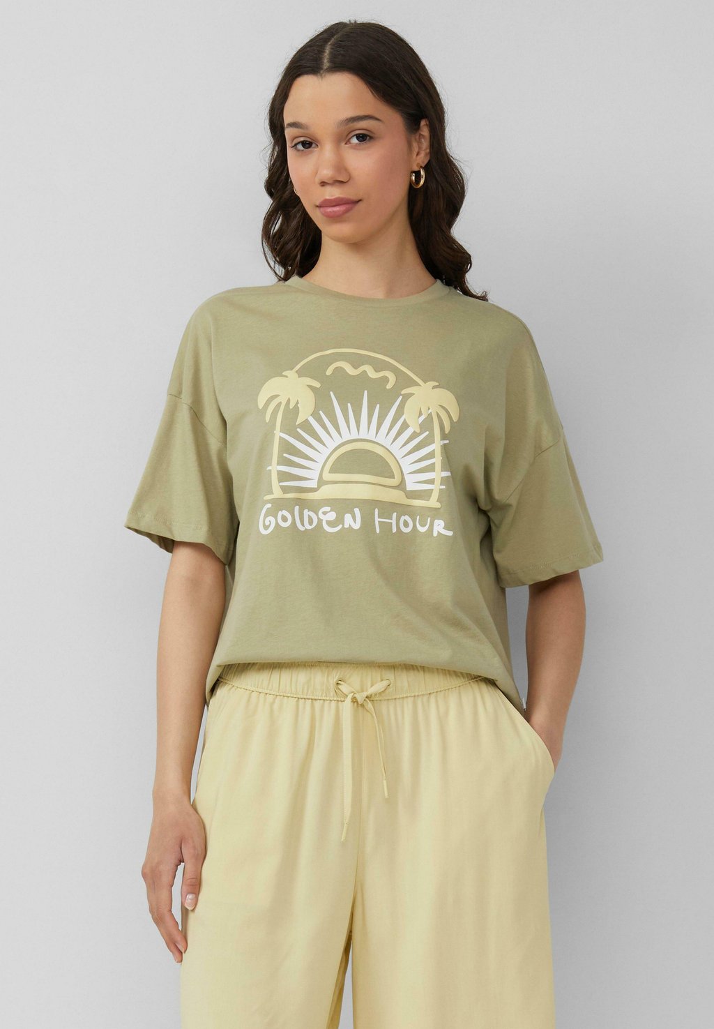 Футболка с принтом MIT FRONTPRINT QS, зеленый
Футболка с принтом MIT FRONTPRINT QS, зеленый