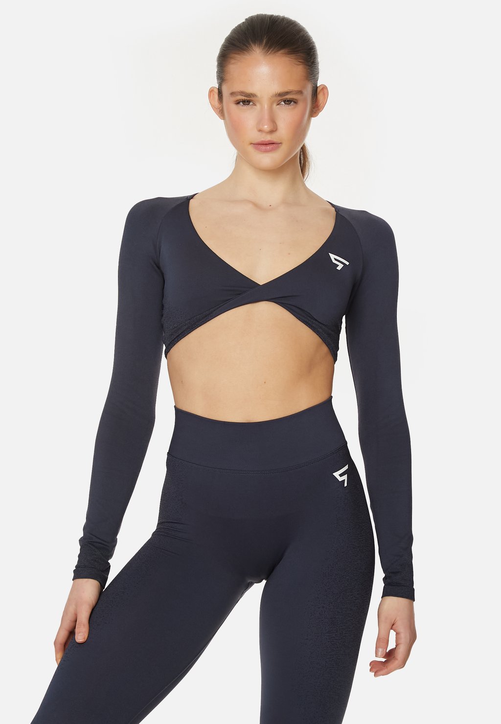 Топ с длинными рукавами SQUATPROOF, черный
Топ с длинными рукавами SQUATPROOF, черный