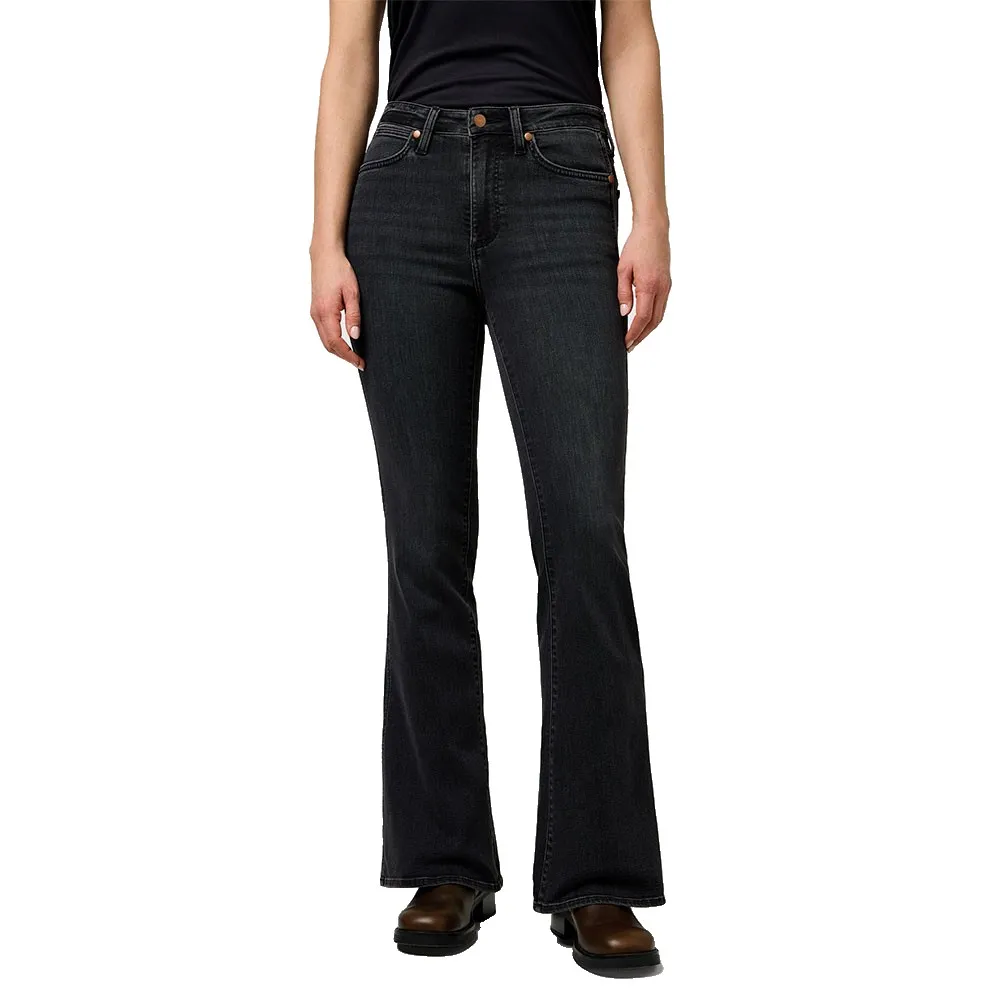 Джинсы Wrangler Montana Flare Fit, черный
Джинсы Wrangler Montana Flare Fit, черный