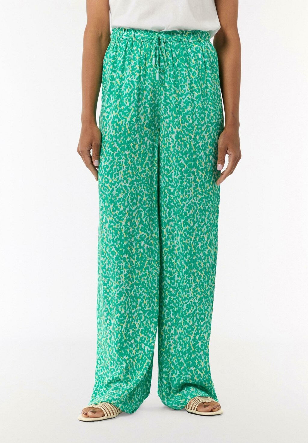 Брюки MIT ALLOVERMUSTER comma casual identity, зеленый
Брюки MIT ALLOVERMUSTER comma casual identity, зеленый