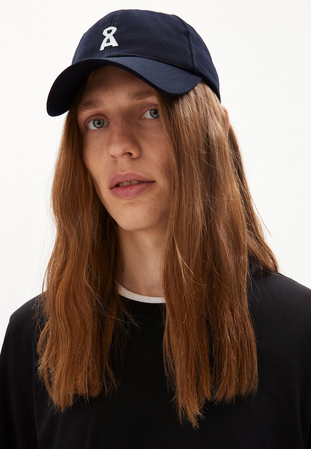 Бейсболка YAANIS BOLD ARMEDANGELS, цвет night sky
Бейсболка YAANIS BOLD ARMEDANGELS, цвет night sky