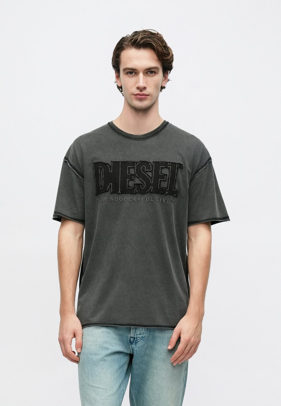 Футболка Diesel Print T-shirt, Black, Черный, Футболка Diesel Print T-shirt, Black
Футболка Diesel Print T-shirt, Black, Черный, Футболка Diesel Print T-shirt, Black