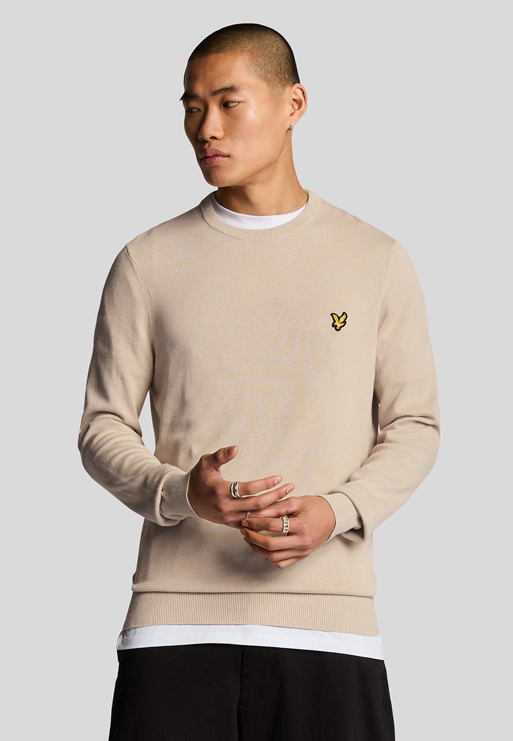 Свитер CREW NECK Lyle & Scott, бежевый 
Свитер CREW NECK Lyle & Scott, бежевый