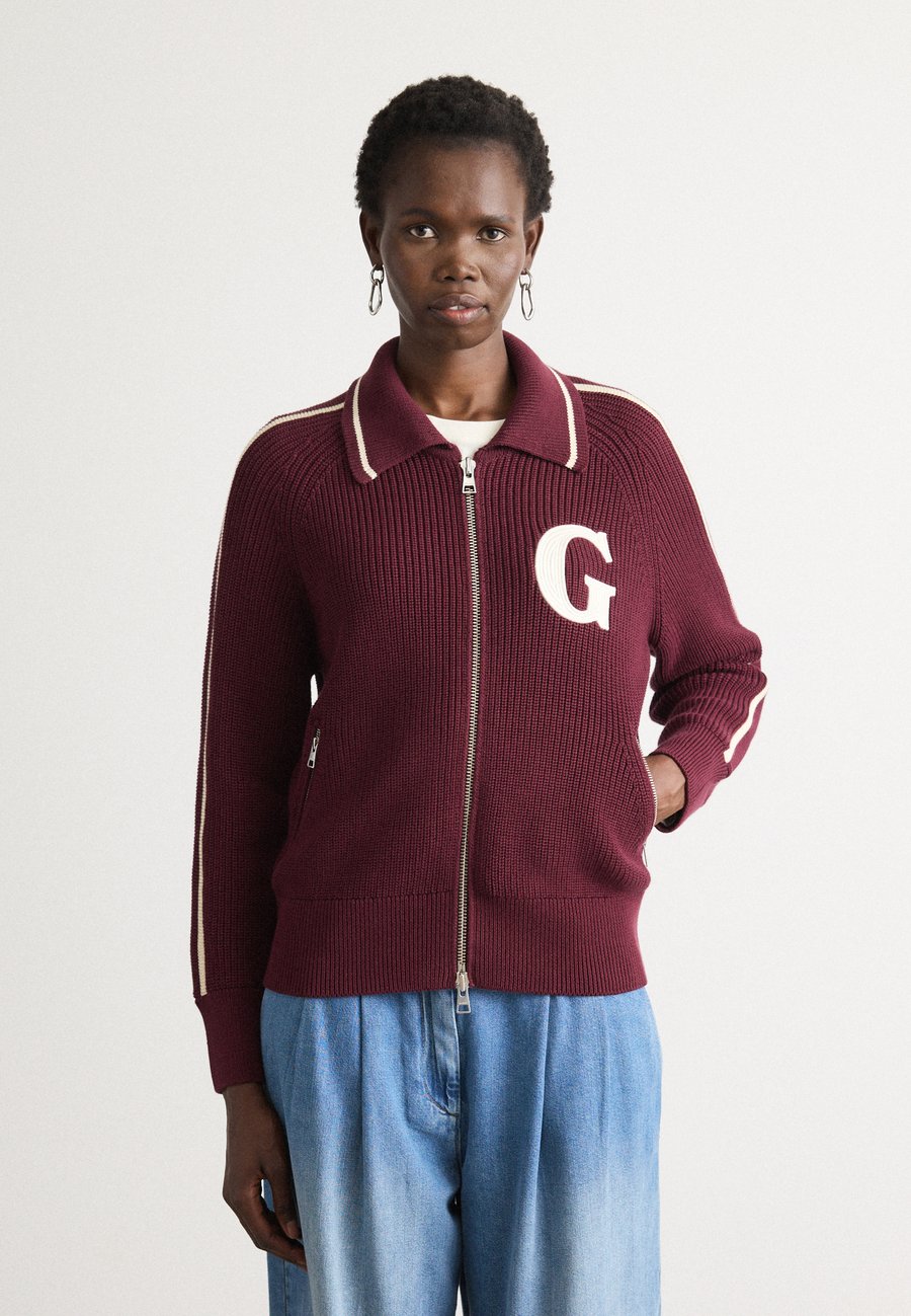 Кардиган GANT VARSITY ZIP CARDIGAN, Plum Wine/Pink
Кардиган GANT VARSITY ZIP CARDIGAN, Plum Wine/Pink