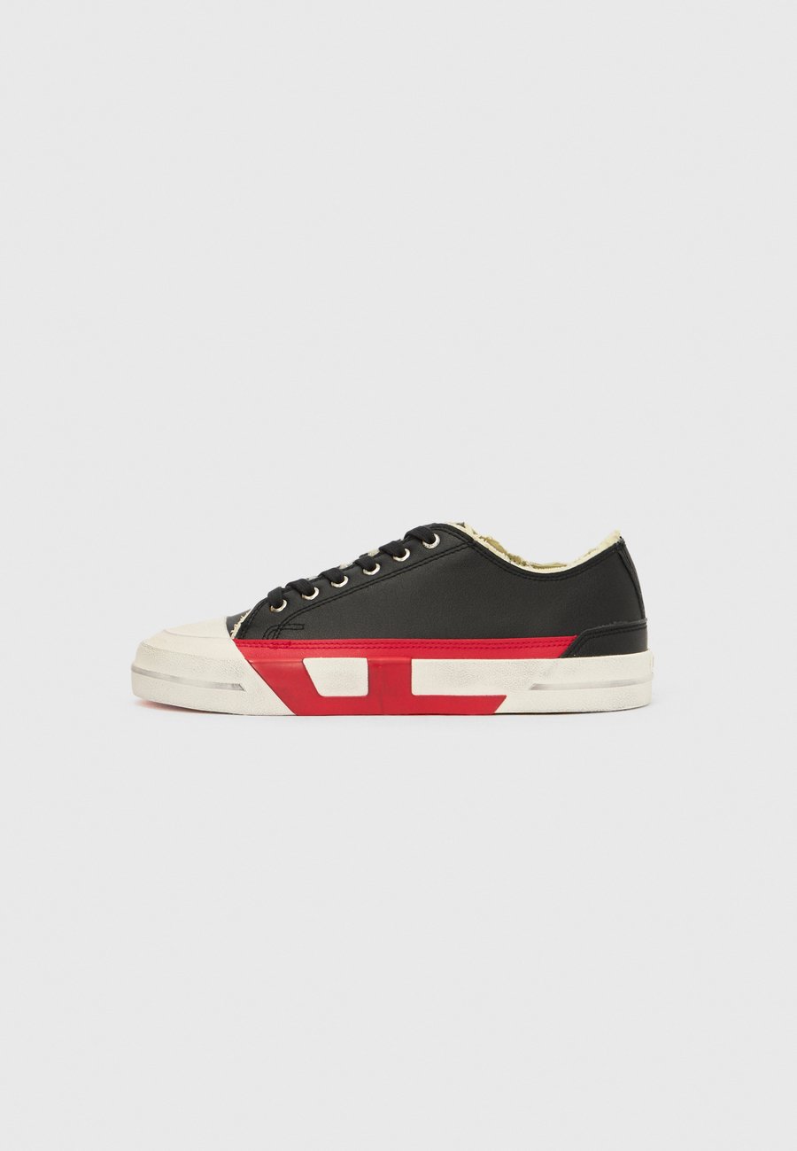 Кроссовки Diesel VERSE II, Black/Chinese Red/Black
Кроссовки Diesel VERSE II, Black/Chinese Red/Black