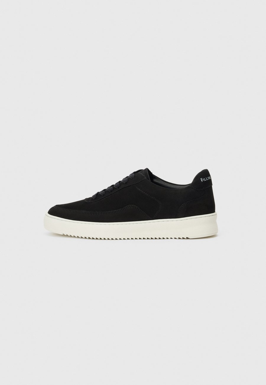 Кроссовки Filling Pieces MONDO 2.0, Black
Кроссовки Filling Pieces MONDO 2.0, Black