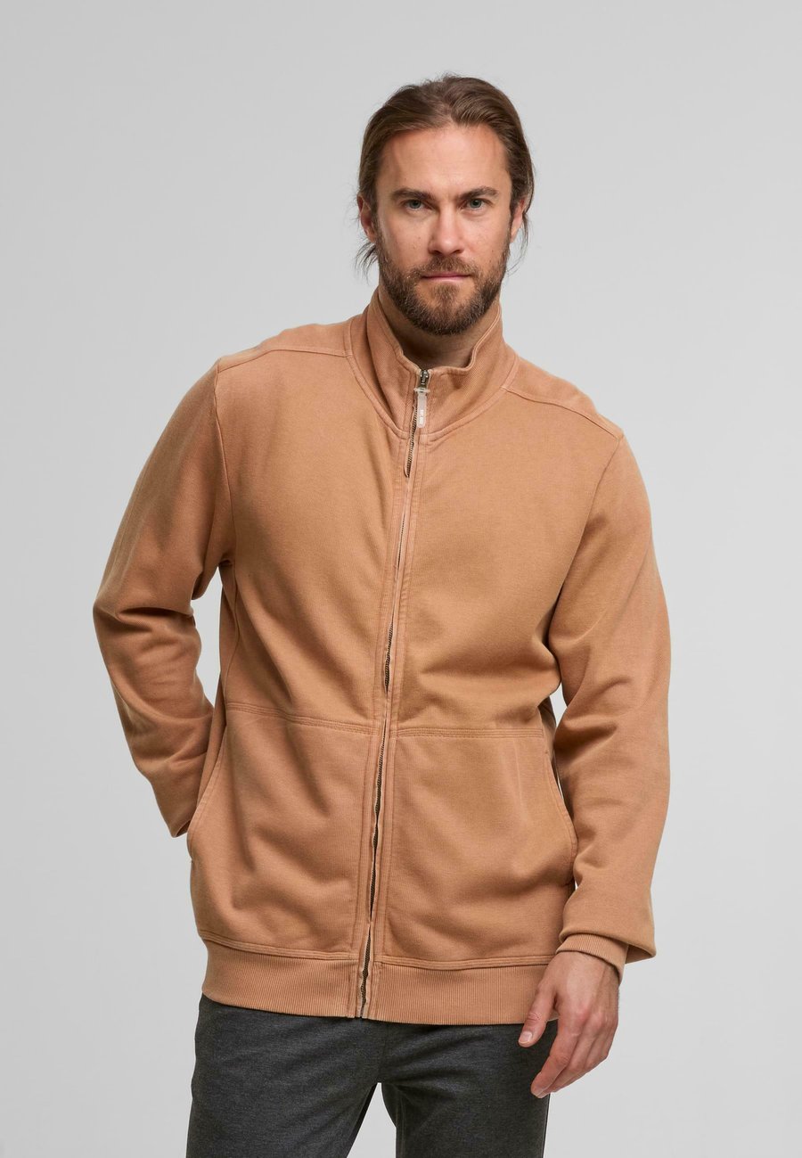 Толстовка INDICODE JEANS Zip-up sweatshirt, Camel, Бежевый, Толстовка INDICODE JEANS Zip-up sweatshirt, Camel
Толстовка INDICODE JEANS Zip-up sweatshirt, Camel, Бежевый, Толстовка INDICODE JEANS Zip-up sweatshirt, Camel