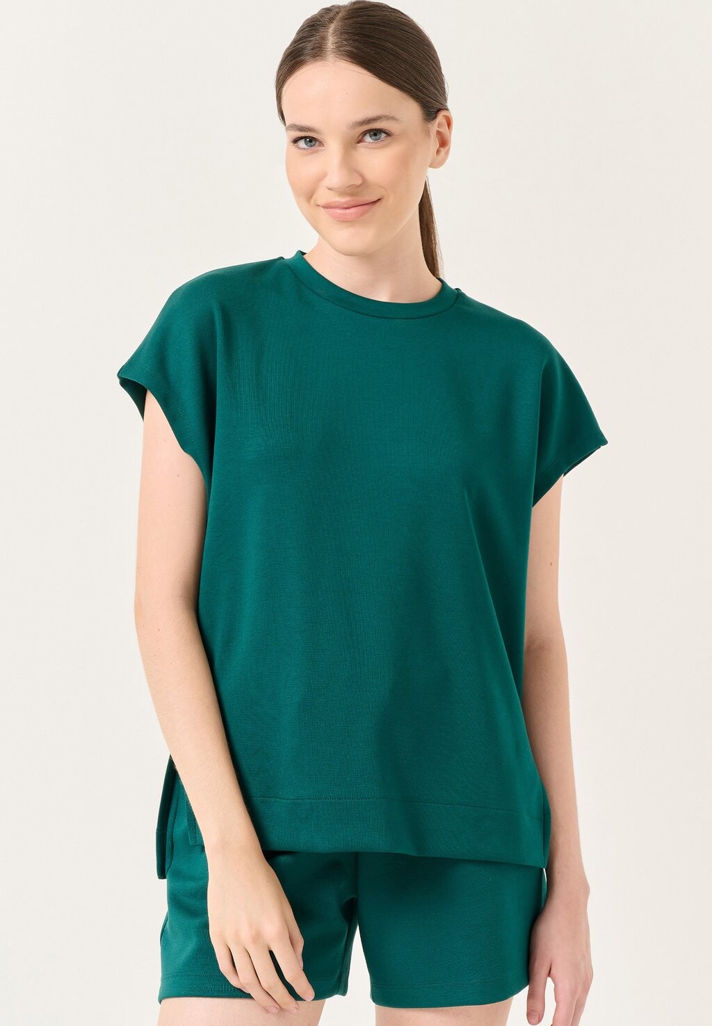 Шорты REGULAR WAIST WITH TIES Jimmy Key, темно-зеленый
Шорты REGULAR WAIST WITH TIES Jimmy Key, темно-зеленый