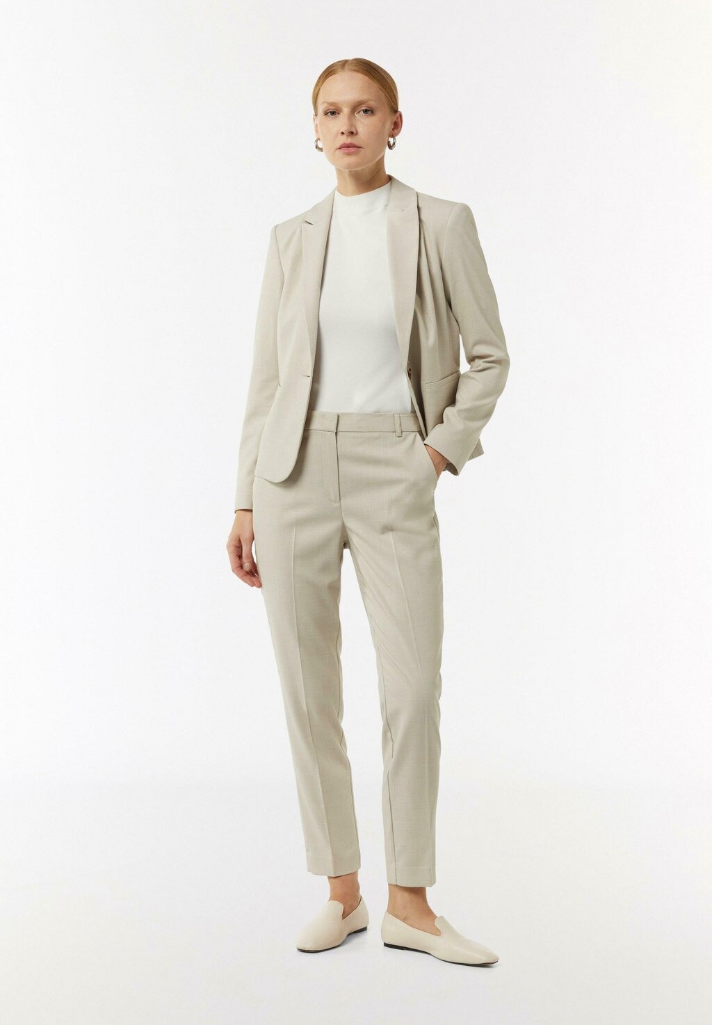 Чиносы MIT BÜGELFALTEN comma, песочный
Чиносы MIT BÜGELFALTEN comma, песочный