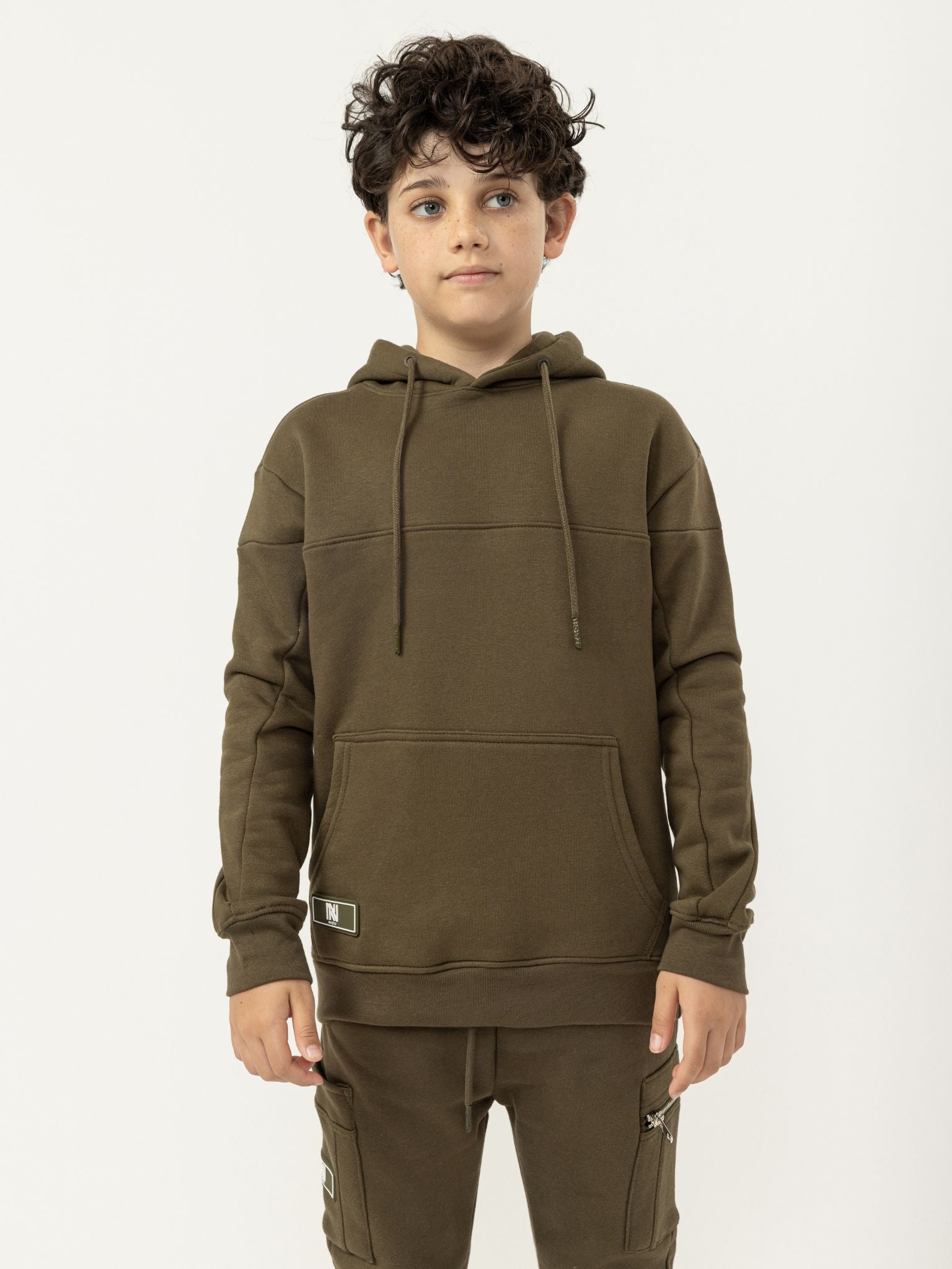 БАЗОВЫЙ ТОЛСТОВКА С КАПЮШОНОМ Noizz, коричневый
БАЗОВЫЙ ТОЛСТОВКА С КАПЮШОНОМ Noizz, коричневый