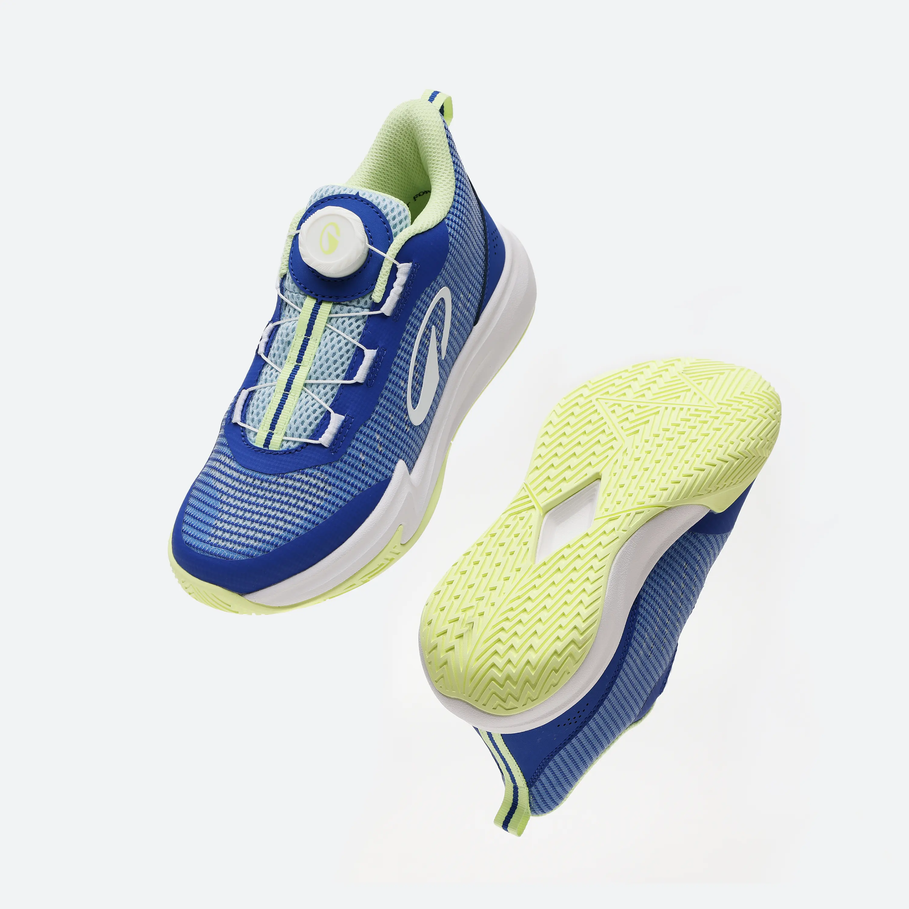 Синие детские баскетбольные кроссовки Kipsta Fast 500
Синие детские баскетбольные кроссовки Kipsta Fast 500