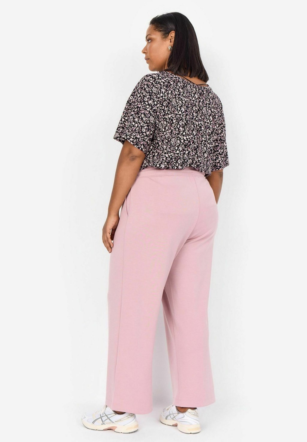 Спортивные брюки Wasabi Concept, светло-розовый
Спортивные брюки Wasabi Concept, светло-розовый