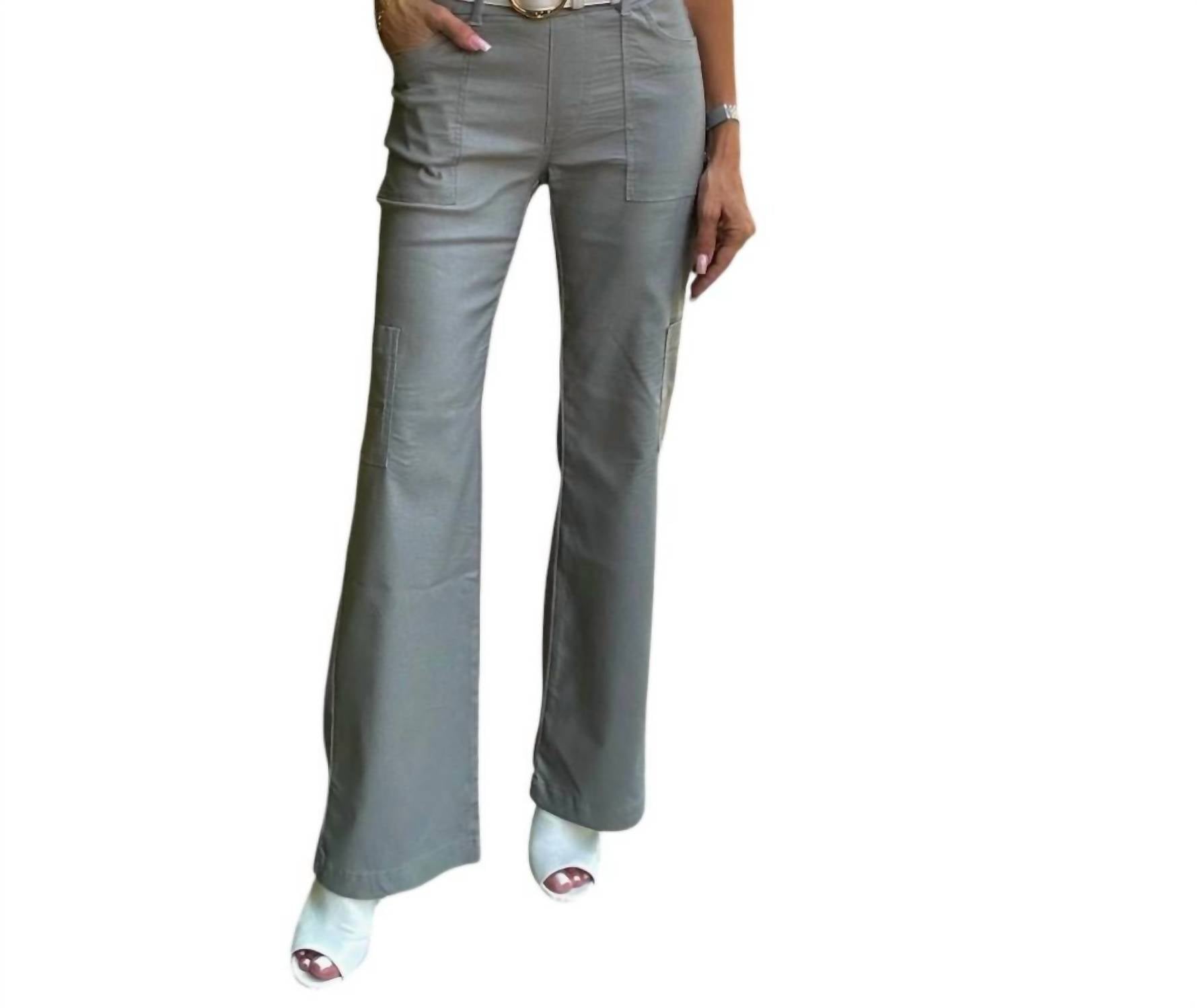 Широкие брюки Rose Cargo в зеленую клетку BEVY FLOG
Широкие брюки Rose Cargo в зеленую клетку BEVY FLOG