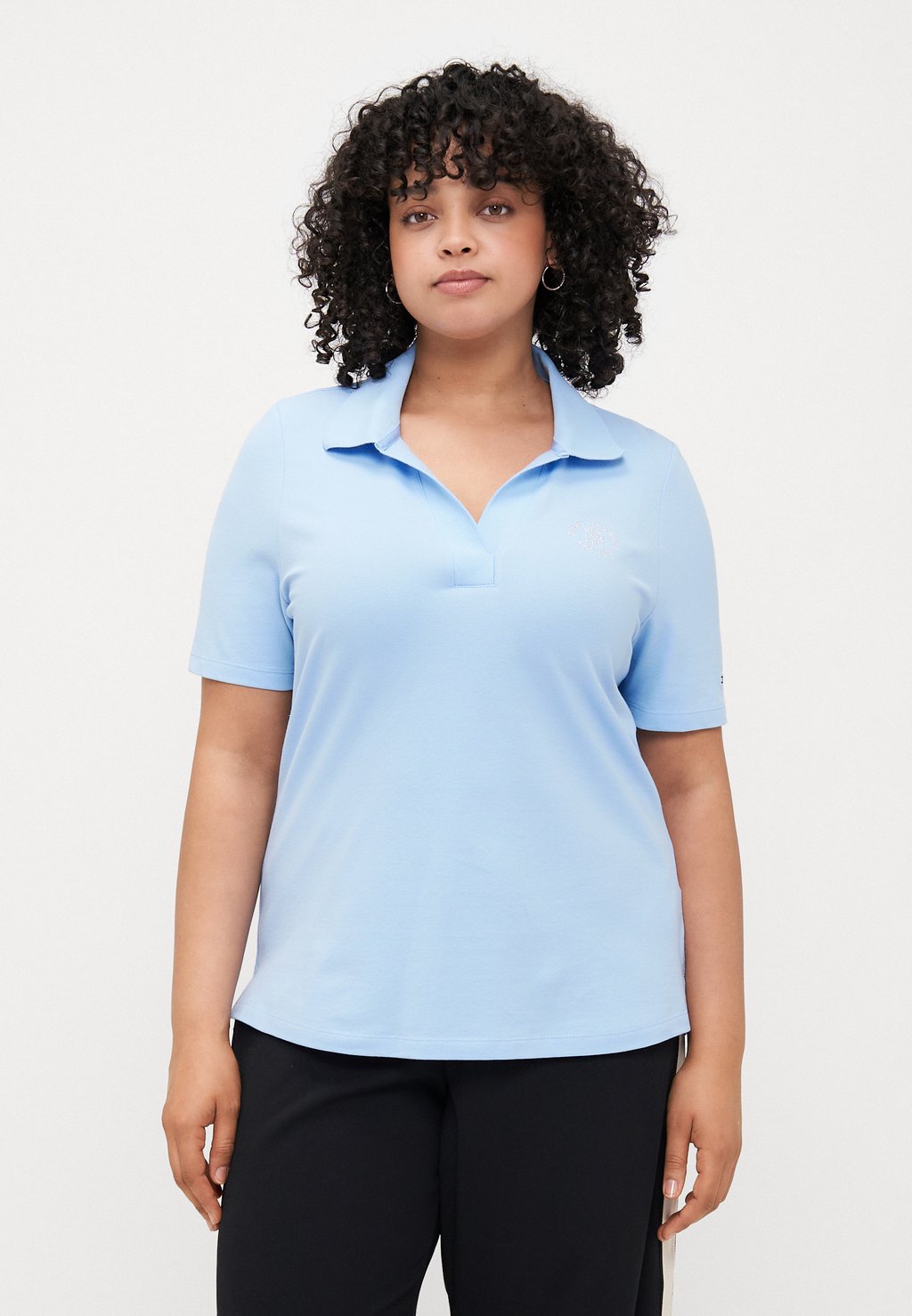 Рубашка поло STAMP LOGO Tommy Hilfiger Curve, синий
Рубашка поло STAMP LOGO Tommy Hilfiger Curve, синий