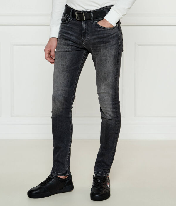 Джинсы ps25j Skinny fit Calvin Klein Jeans, черный
Джинсы ps25j Skinny fit Calvin Klein Jeans, черный