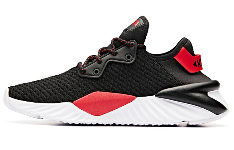 Кроссовки для бега Unruly Series мужские с низким верхом, черные/университетские красные/белые Anta
Кроссовки для бега Unruly Series мужские с низким верхом, черные/университетские красные/белые Anta