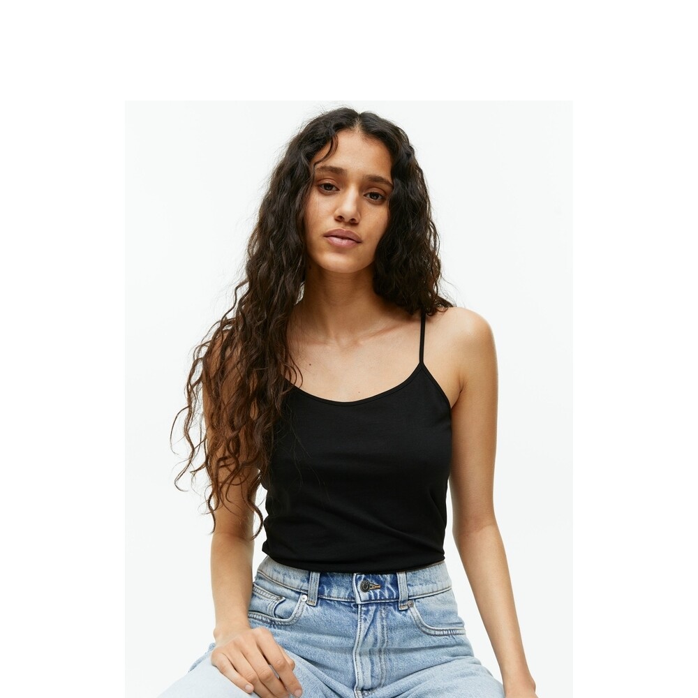 Майка женская Arket с круглым вырезом, черный
Майка женская Arket с круглым вырезом, черный