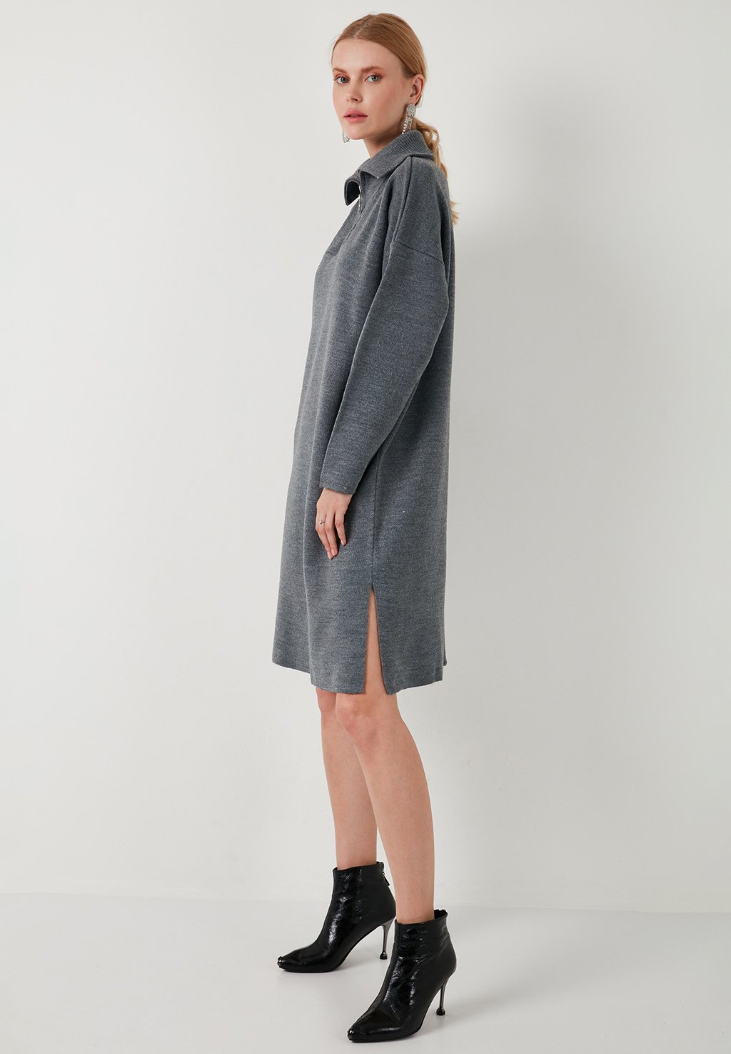 Платье-джемпер LOOSE FIT LELA, темно-серый
Платье-джемпер LOOSE FIT LELA, темно-серый