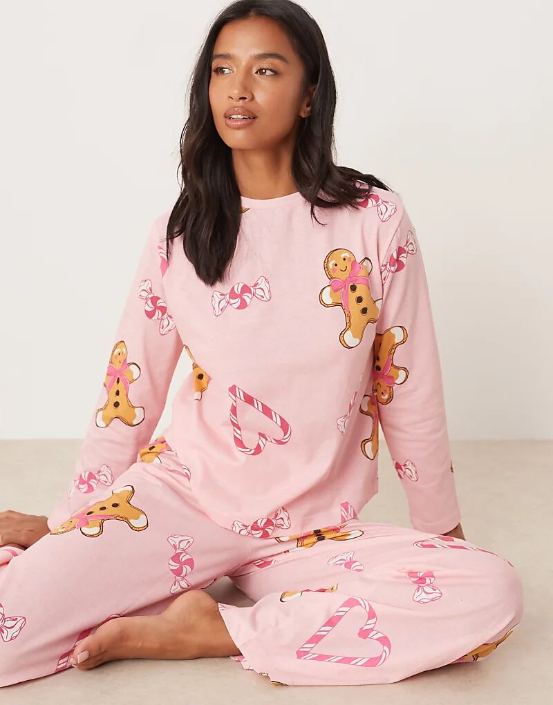 Пижамный комплект из топа с длинными рукавами и брюк с принтом имбирных пряников и леденцов ASOS DESIGN Petite, розовый меланж
Пижамный комплект из топа с длинными рукавами и брюк с принтом имбирных пряников и леденцов ASOS DESIGN Petite, розовый меланж