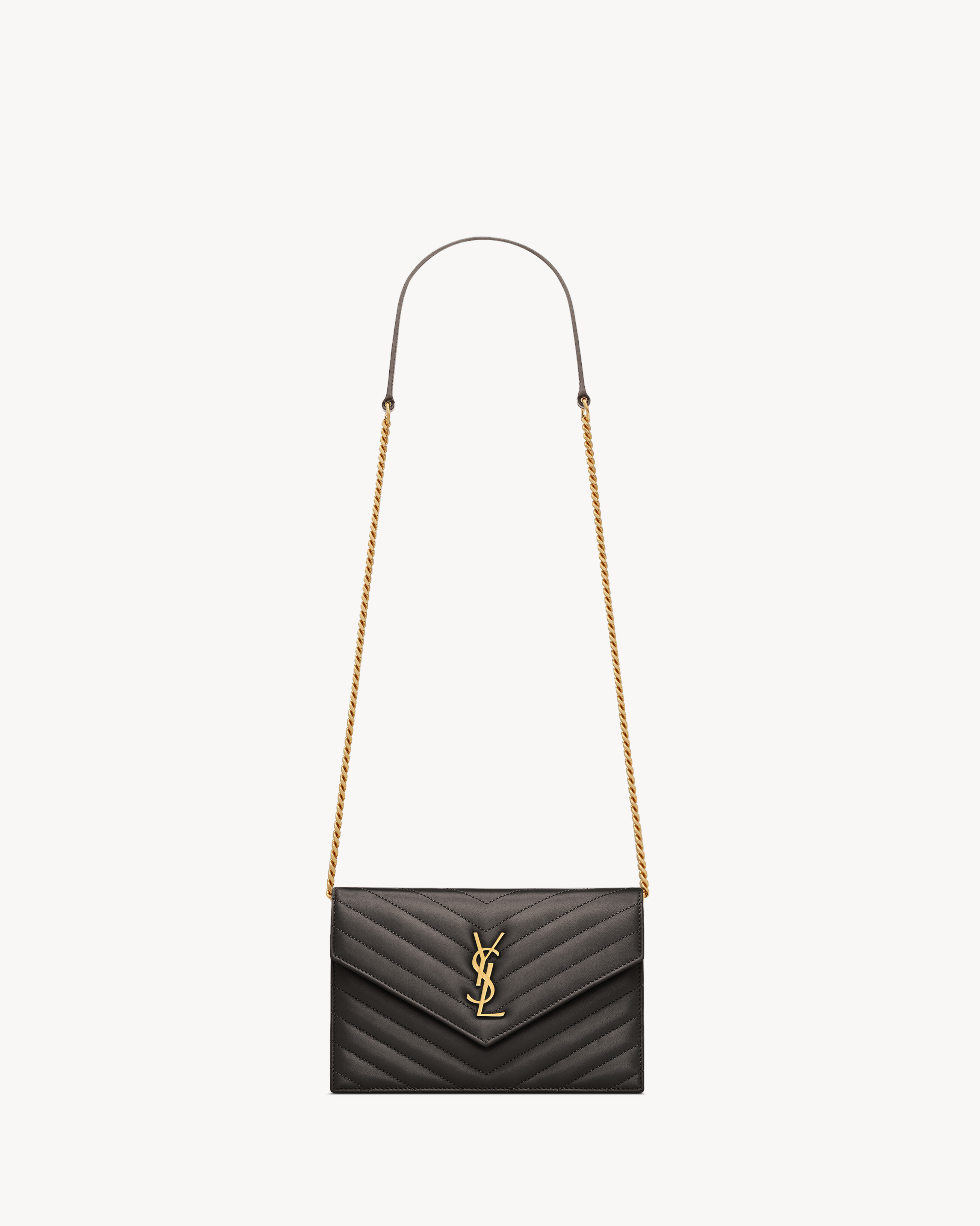 Кошелек на цепочке CASSANDRE-конверт из ягнячьей кожи Saint Laurent, серый/серебряный
Кошелек на цепочке CASSANDRE-конверт из ягнячьей кожи Saint Laurent, серый/серебряный