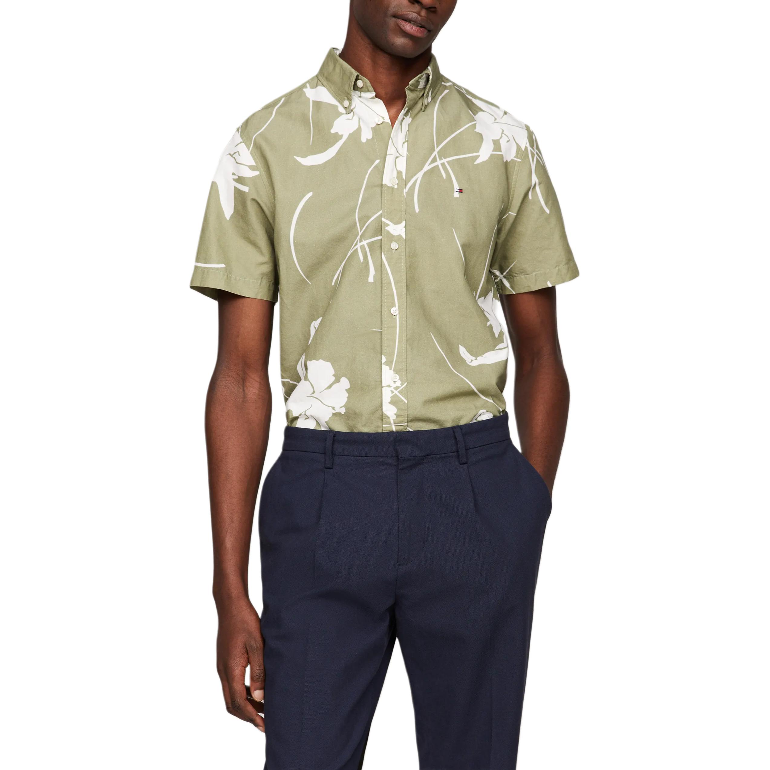 Tommy Hilfiger Рубашка мужская оливковая
Tommy Hilfiger Рубашка мужская оливковая