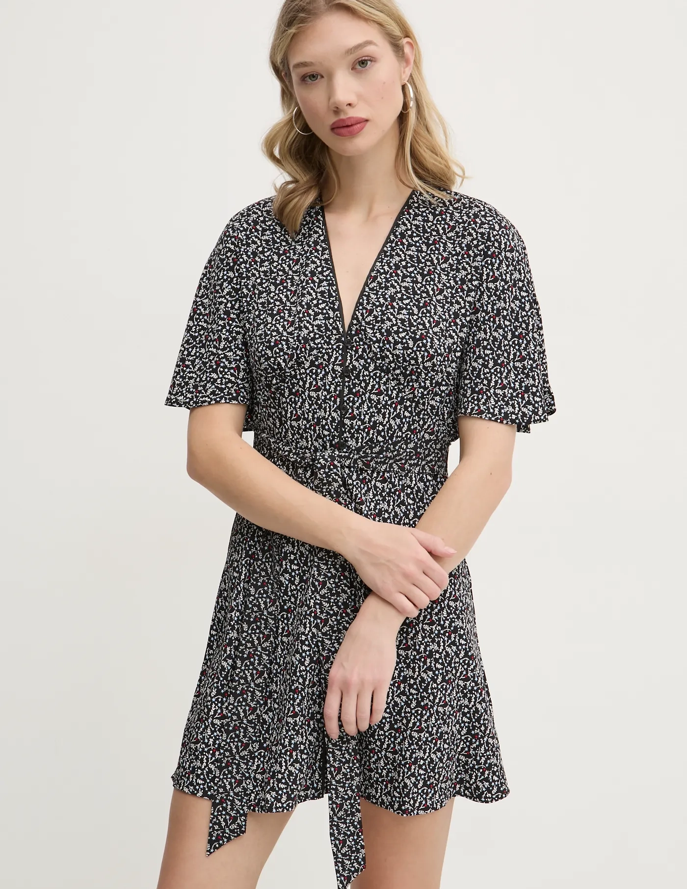 Платье Tommy Jeans, черный
Платье Tommy Jeans, черный