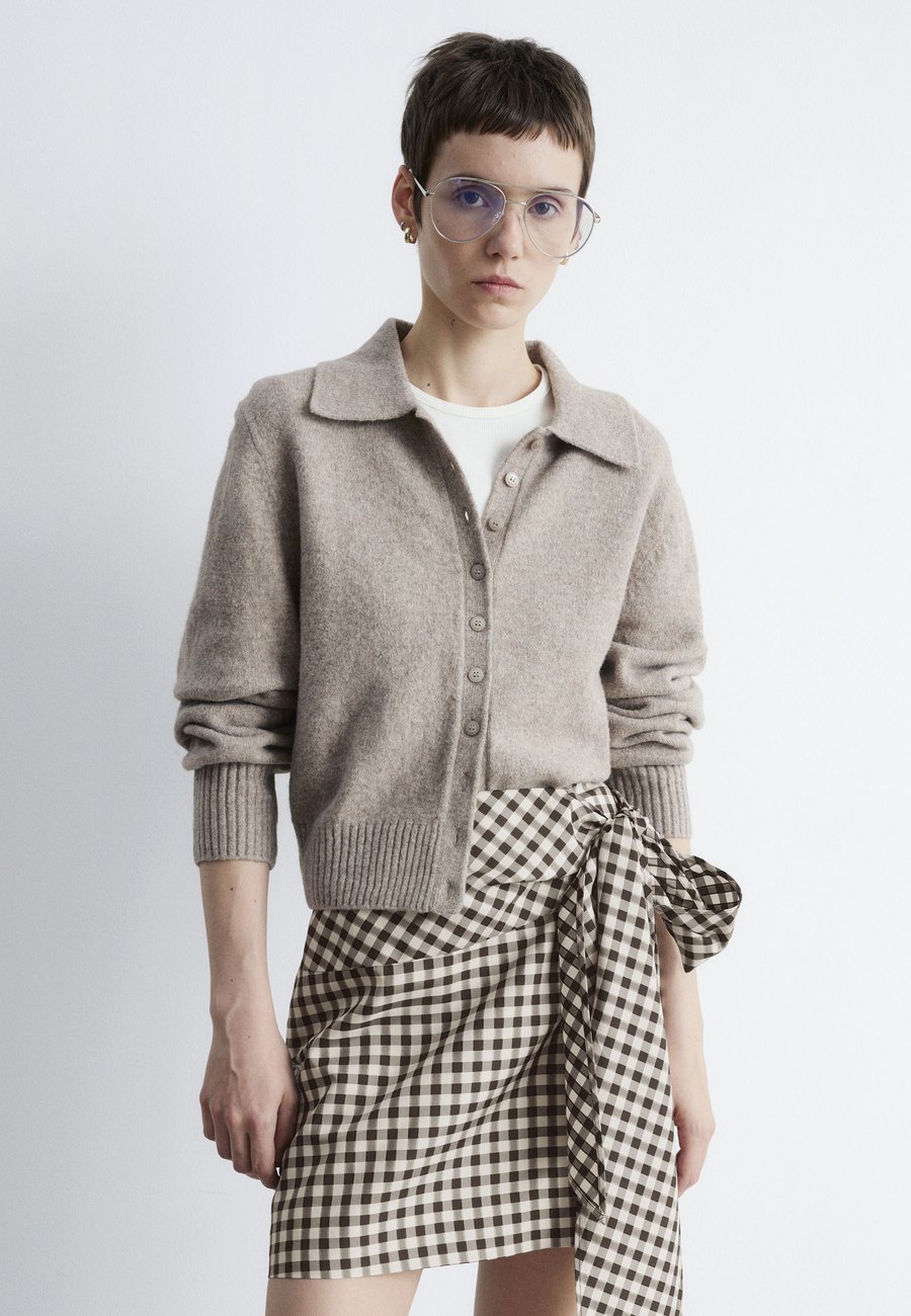 Кардиган & other stories COLLAR, Mole/Brown
Кардиган & other stories COLLAR, Mole/Brown