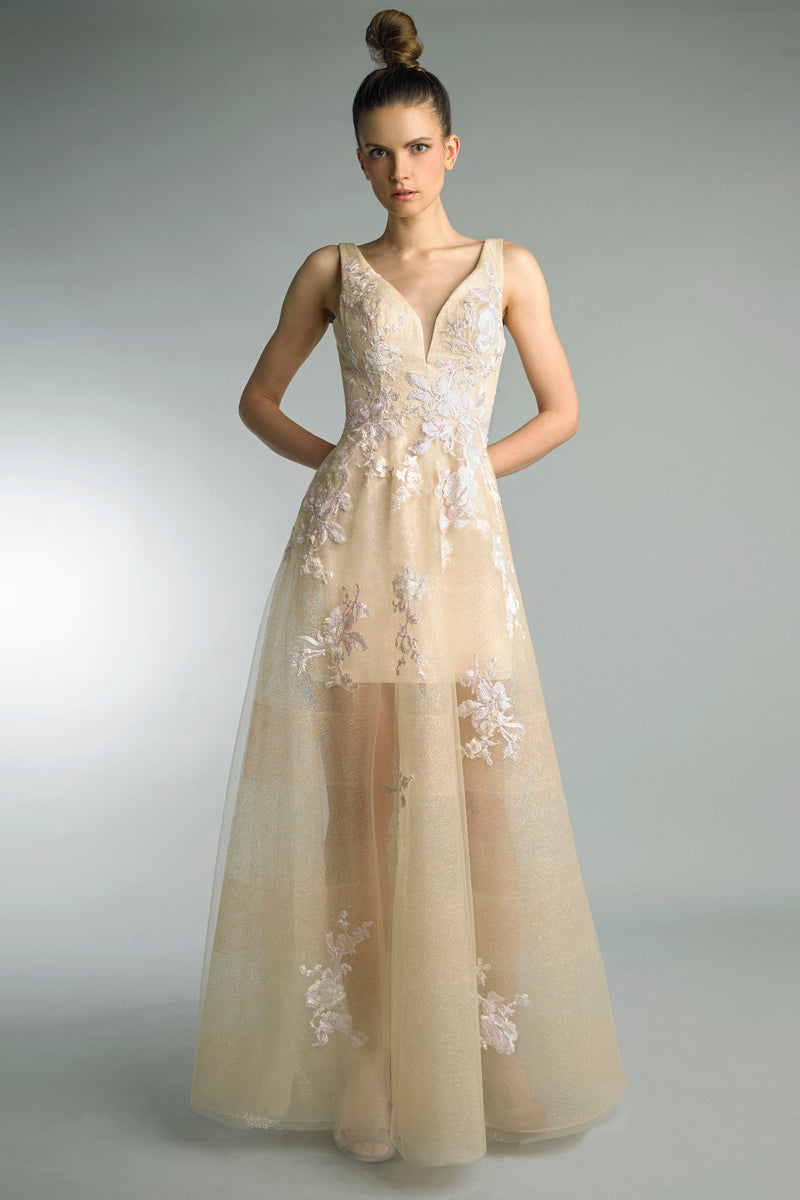 Вечернее платье без рукавов с вышивкой Basix Black Label, Champagne
Вечернее платье без рукавов с вышивкой Basix Black Label, Champagne