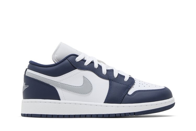 Кроссовки Air Jordan 1 Low GS, цвет Midnight Navy Wolf Grey
Кроссовки Air Jordan 1 Low GS, цвет Midnight Navy Wolf Grey