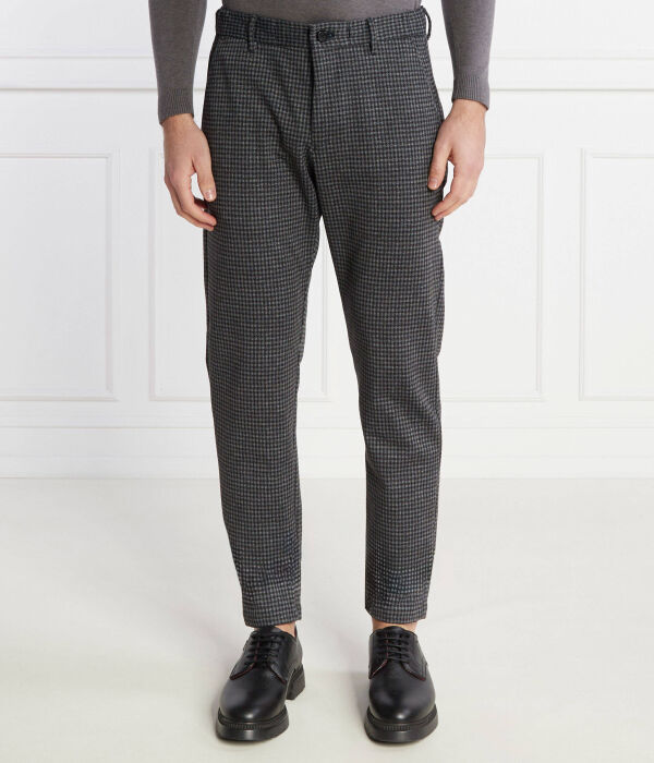 Брюки-чинос мужские Joop! Jeans в клетку, черный
Брюки-чинос мужские Joop! Jeans в клетку, черный