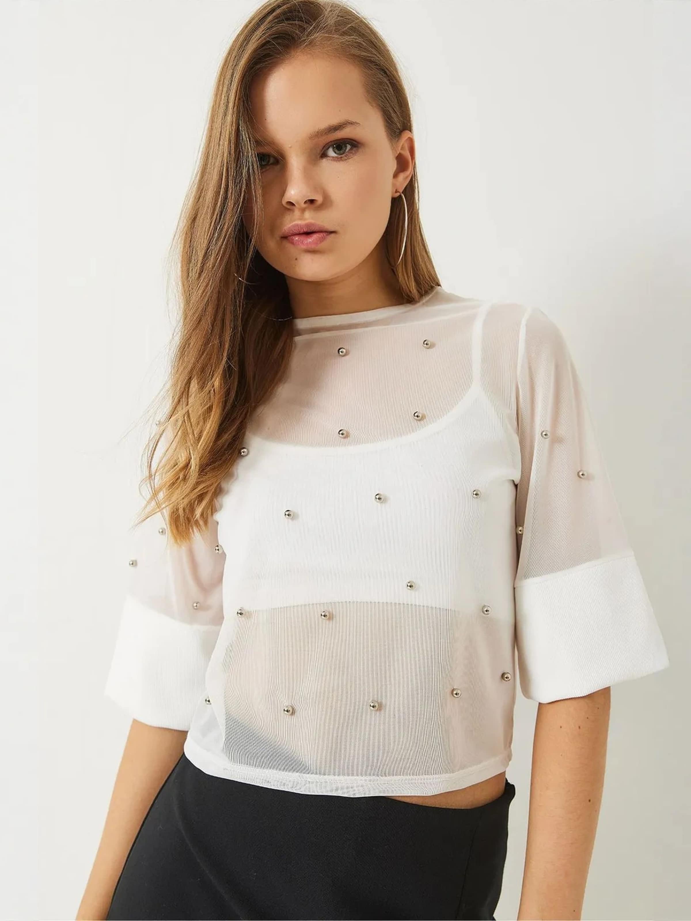 Bianco Lucci Блузка в белом цвете
Bianco Lucci Блузка в белом цвете