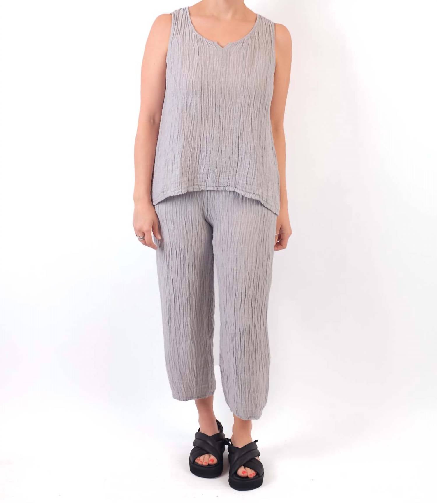 Grizas Текстурированная майка серого цвета
Grizas Текстурированная майка серого цвета