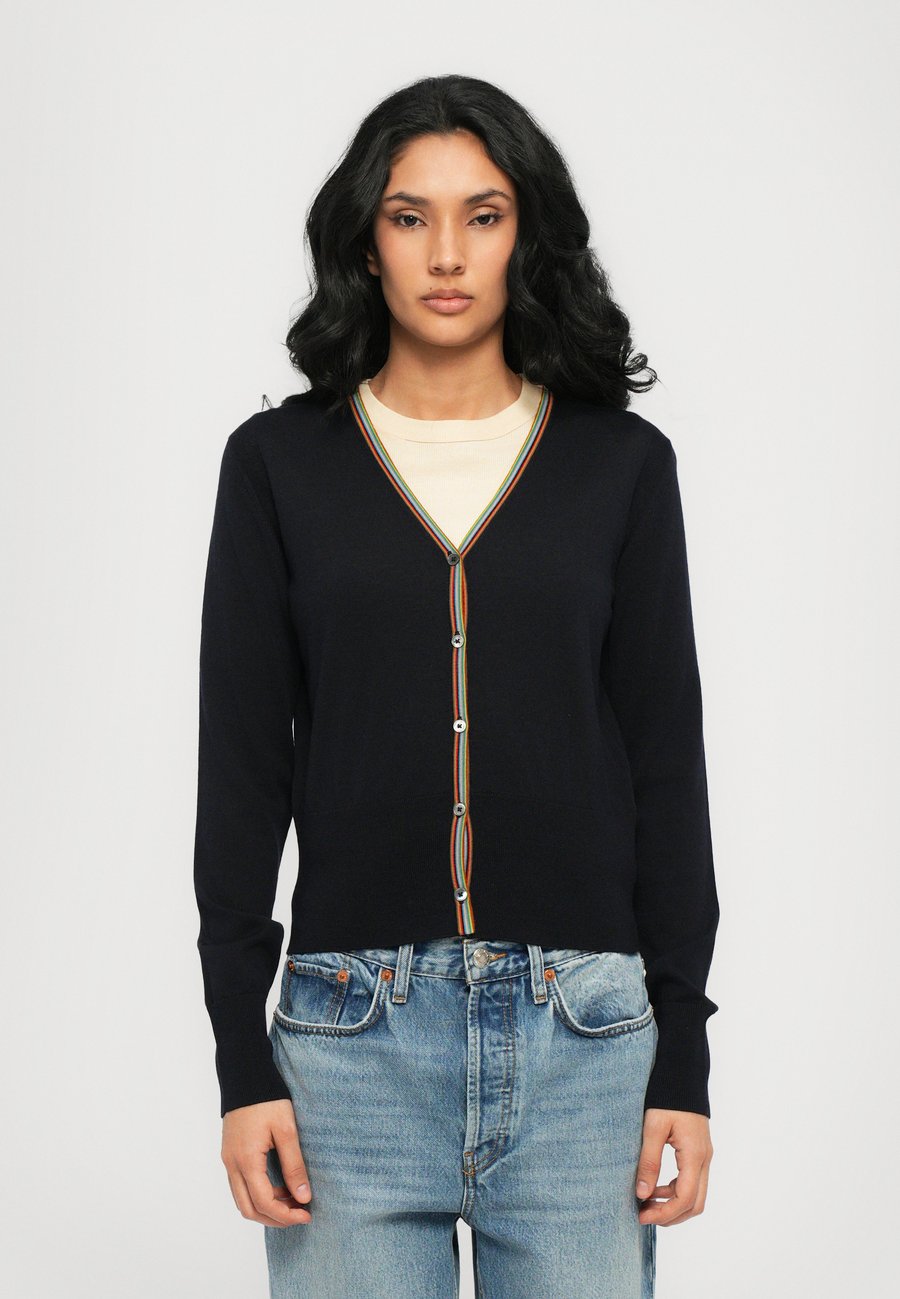 Кардиган Paul Smith WOMENS CARDIGAN BUTTON, Blue/Dark Blue
Кардиган Paul Smith WOMENS CARDIGAN BUTTON, Blue/Dark Blue