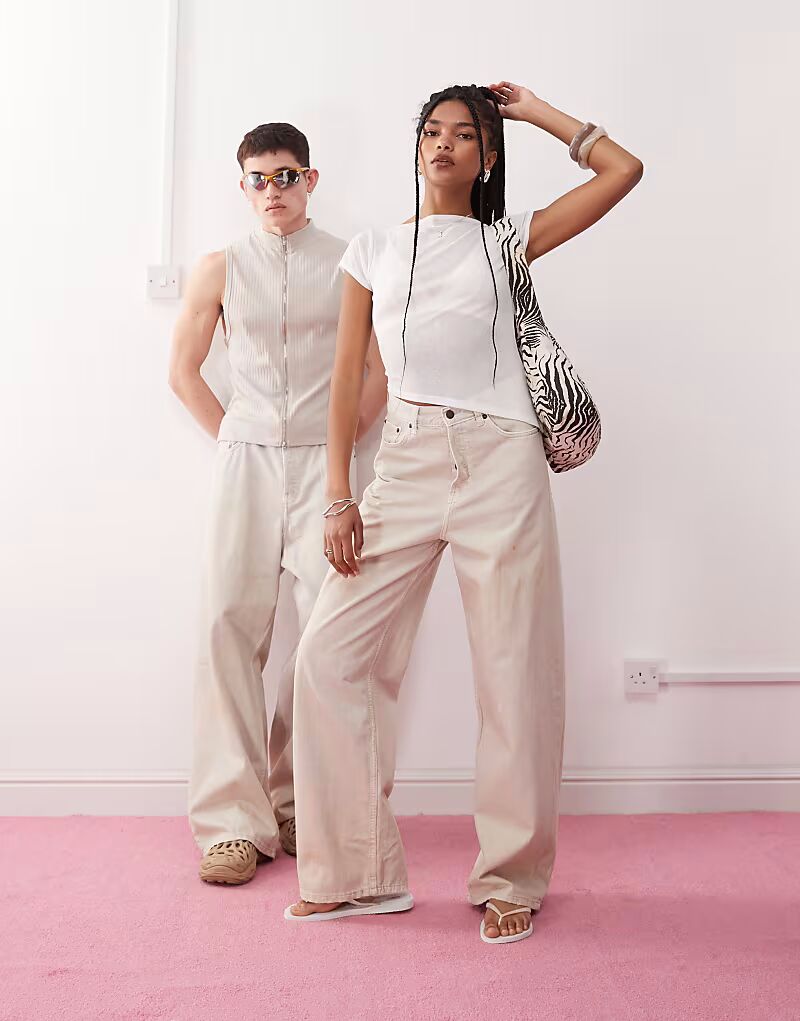 Джинсы Weekday Astro унисекс с низкой посадкой мешковатого кроя цвета грязно-бежевый
Джинсы Weekday Astro унисекс с низкой посадкой мешковатого кроя цвета грязно-бежевый