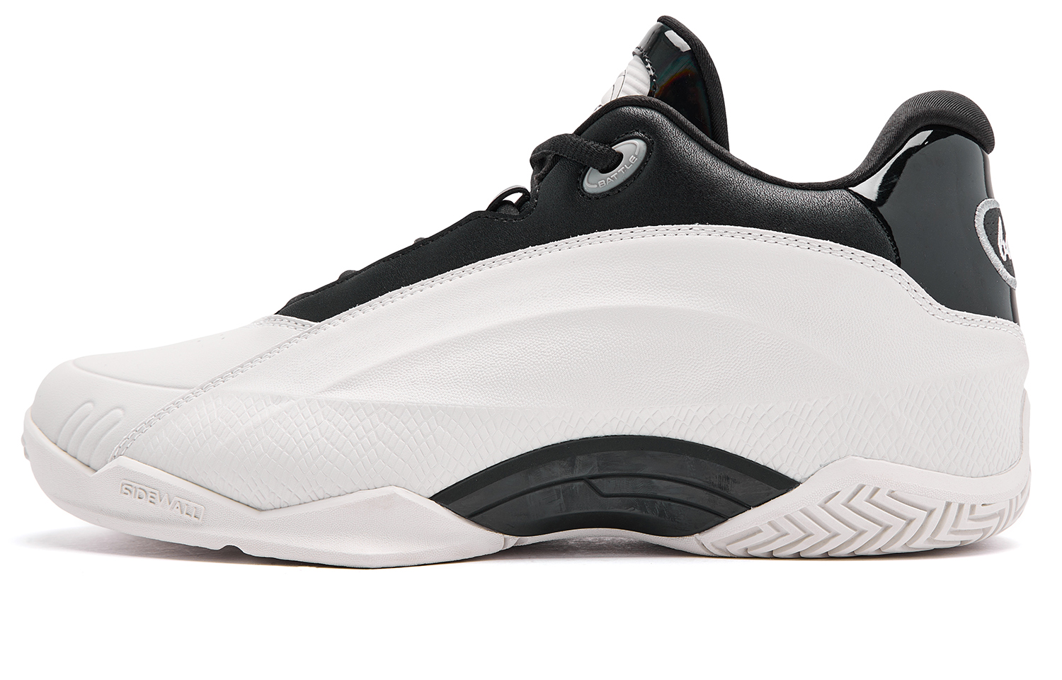 Баскетбольные кроссовки мужские низкие Crescent Black QIAODAN
Баскетбольные кроссовки мужские низкие Crescent Black QIAODAN