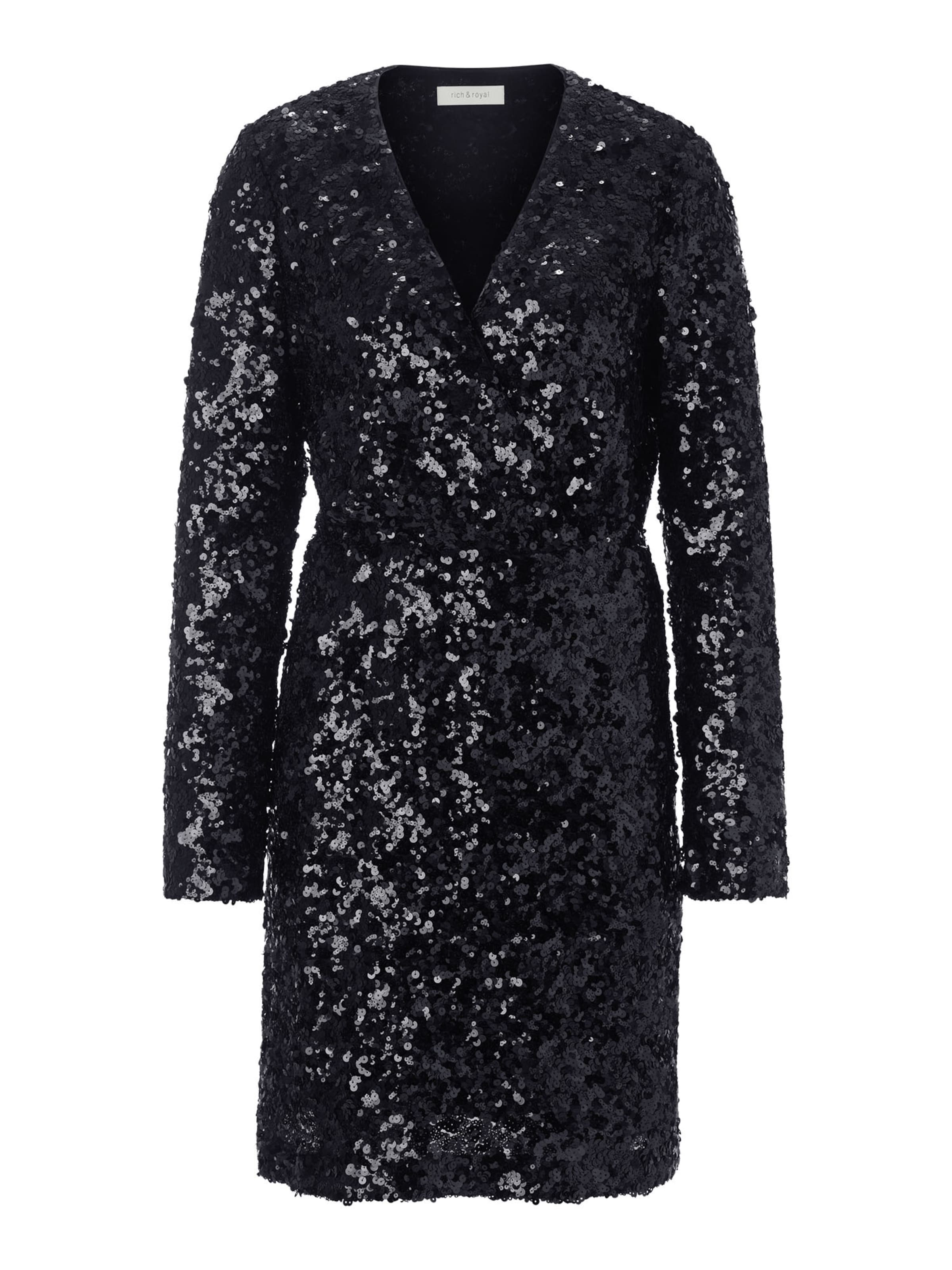 Rich & Royal Платье в черном цвете
Rich & Royal Платье в черном цвете