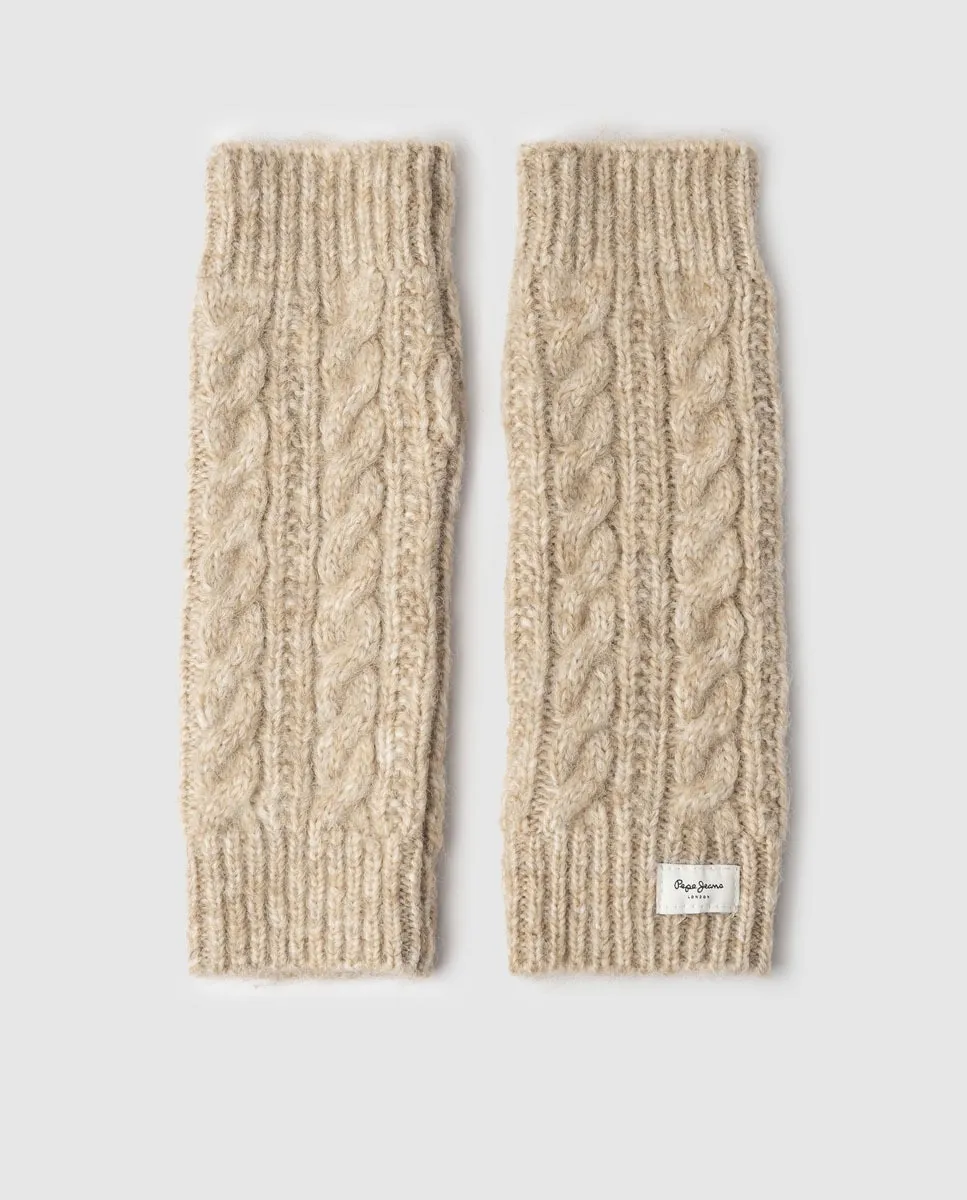 Женские вязаные митенки с косами Pepe Jeans, бежевый
Женские вязаные митенки с косами Pepe Jeans, бежевый