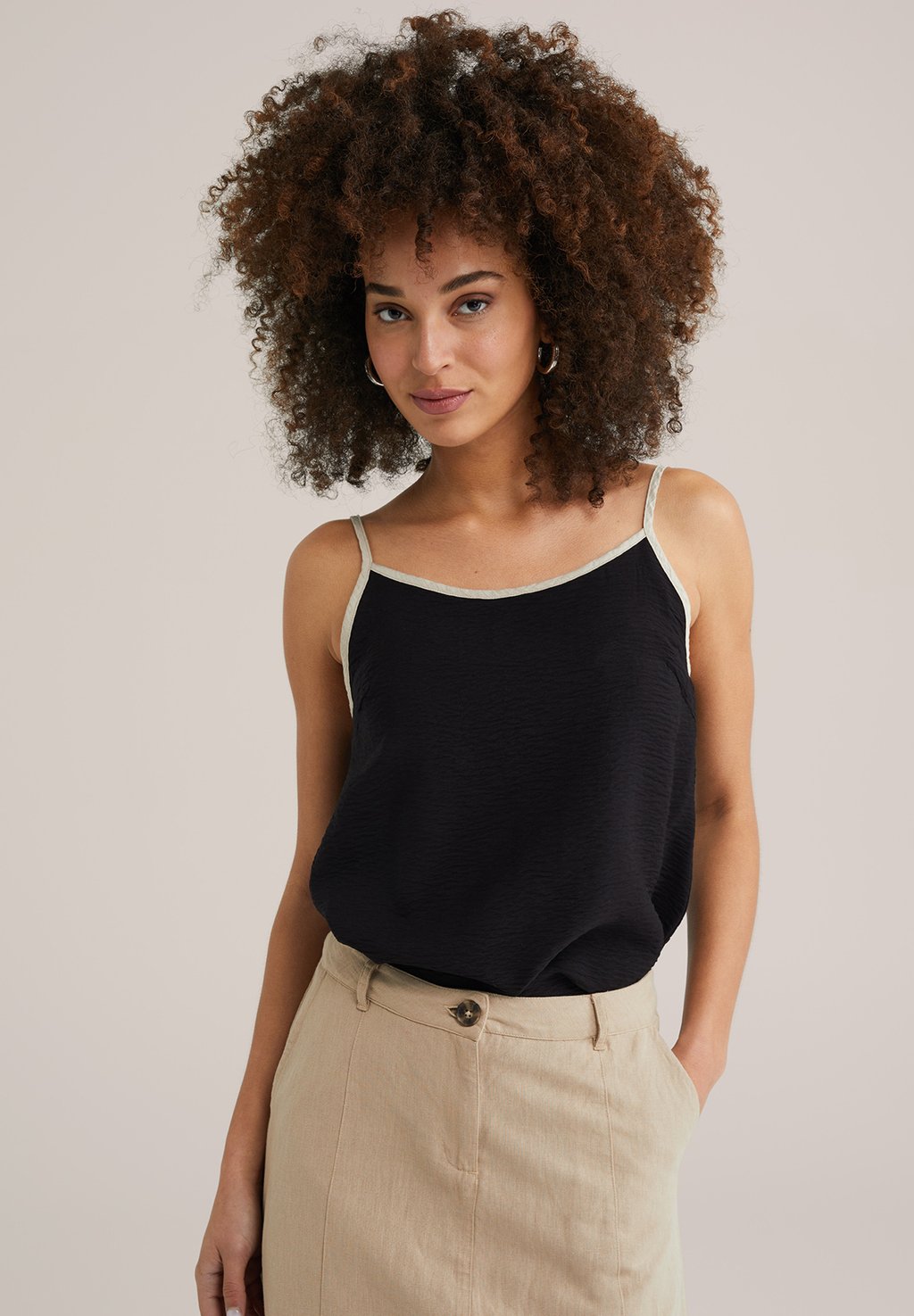 Топ WE Fashion, черный
Топ WE Fashion, черный