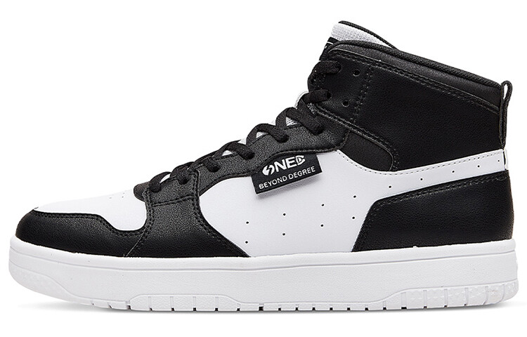 Кеды мужские, обувь для скейтбординга высокая черный/белый 361°
Кеды мужские, обувь для скейтбординга высокая черный/белый 361°