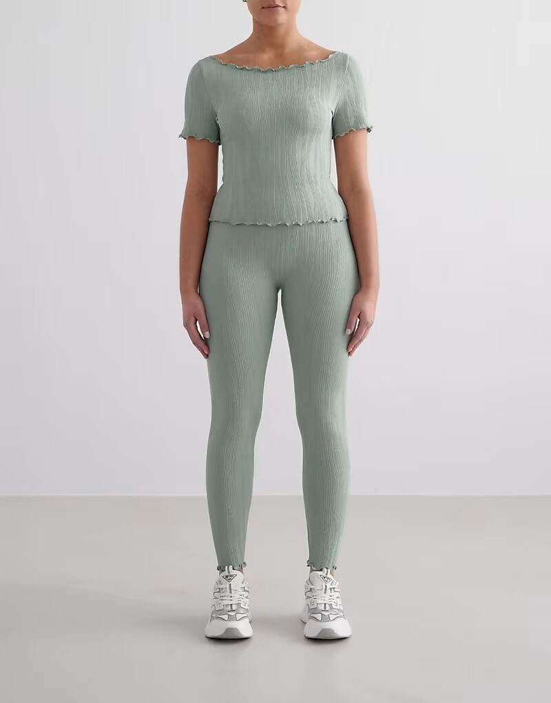 Колготки-тюльпаны Aim'n Aqua бирюзового цвета
Колготки-тюльпаны Aim'n Aqua бирюзового цвета