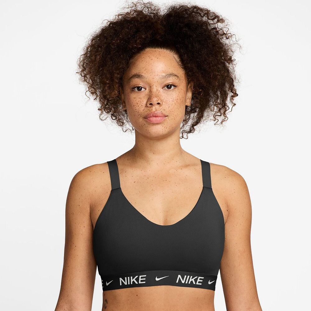 Женский спортивный бюстгальтер с мягкой подкладкой Nike Indy средней поддержки, цвет Black White
Женский спортивный бюстгальтер с мягкой подкладкой Nike Indy средней поддержки, цвет Black White