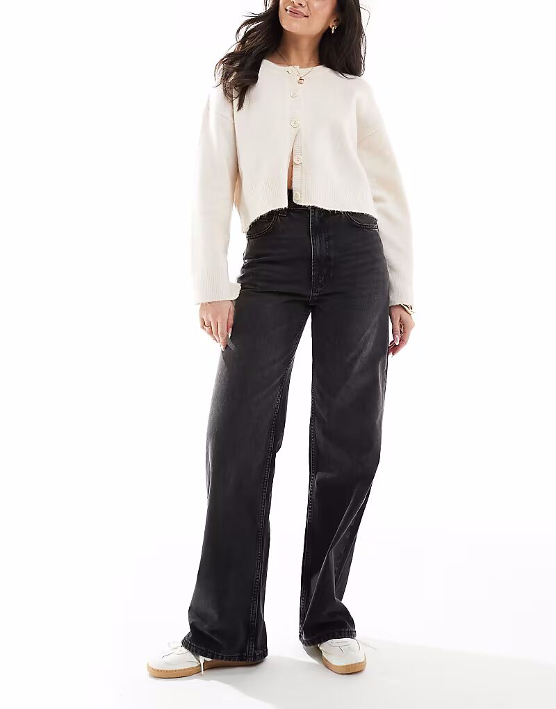 Джинсы ASOS DESIGN dad в выстиранном черном цвете
Джинсы ASOS DESIGN dad в выстиранном черном цвете