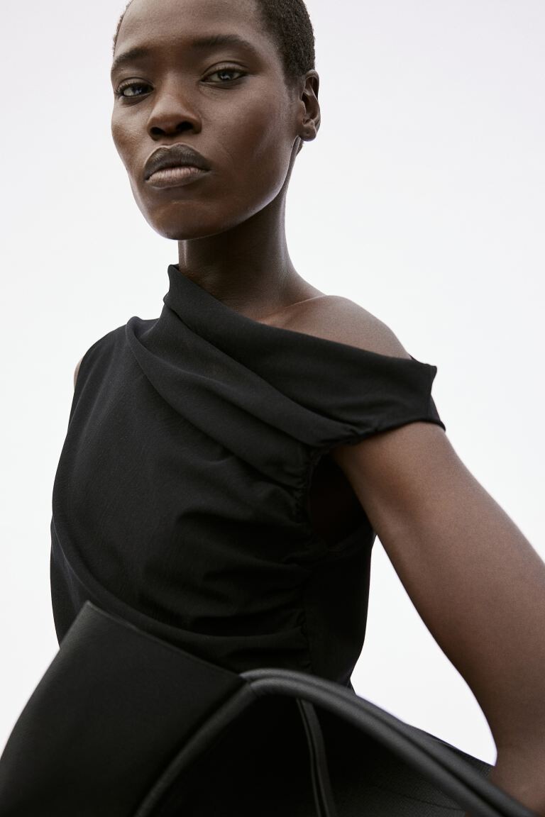 Облегающее платье с драпировкой H&M, черный
Облегающее платье с драпировкой H&M, черный