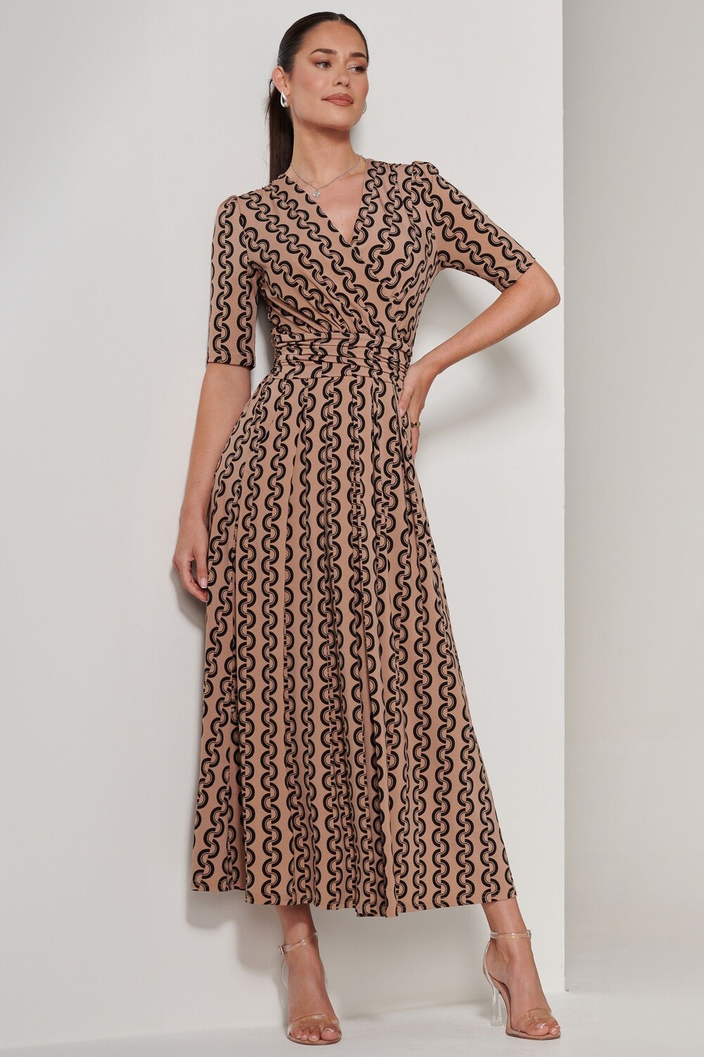 Плиссированное платье макси Karmie из джерси Jolie Moi, коричневый
Плиссированное платье макси Karmie из джерси Jolie Moi, коричневый